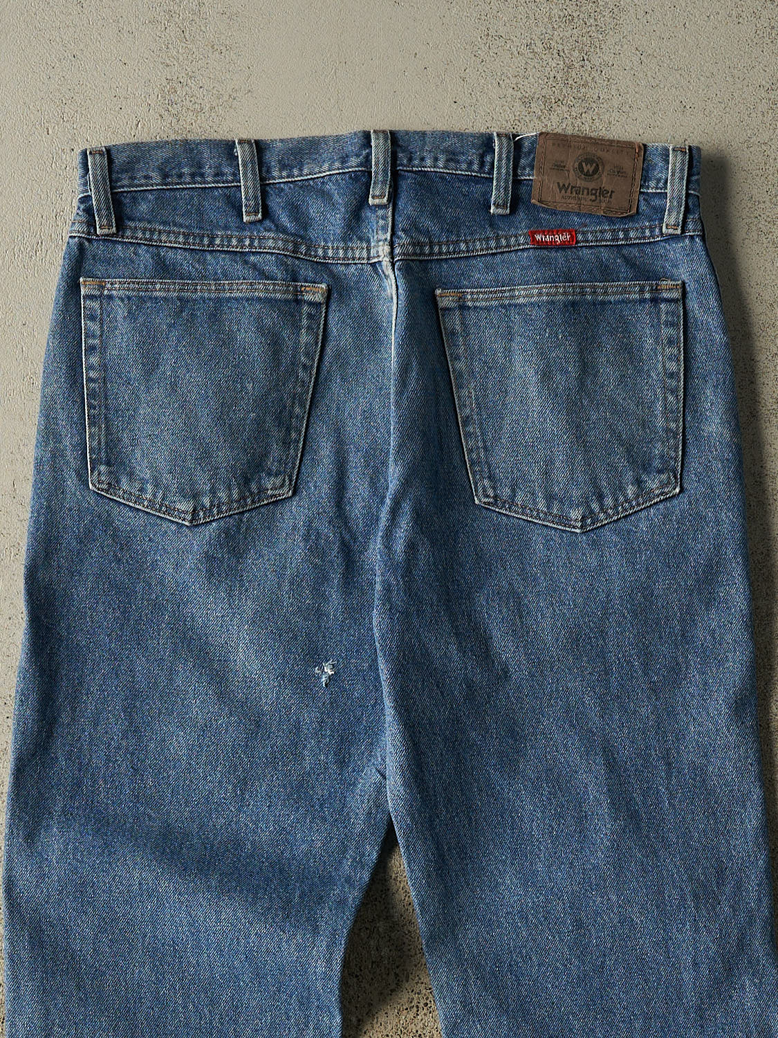 Vintage Y2K Mid Wash Wrangler Jeans (34x29)