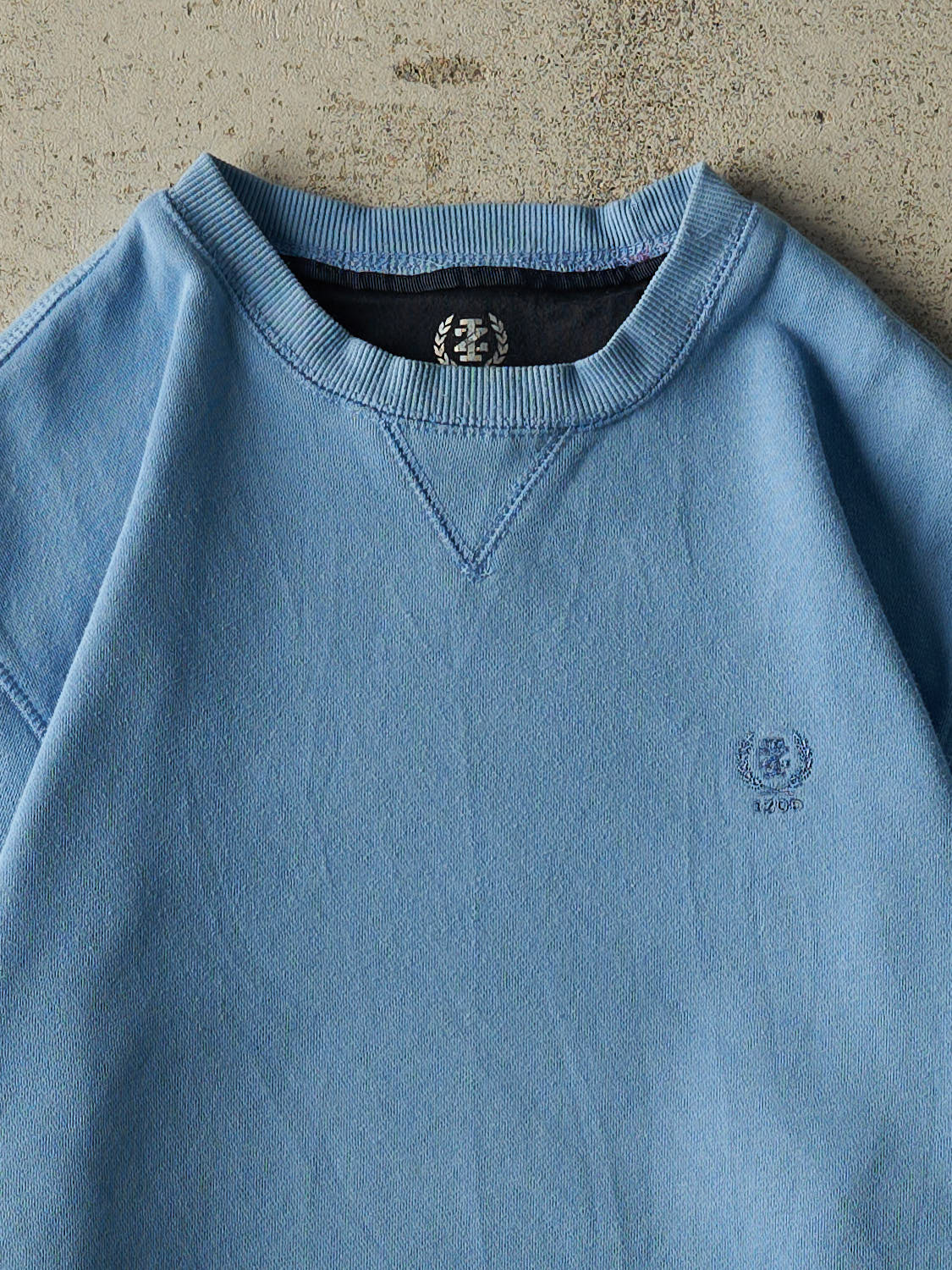 Vintage Y2K Baby Blue Izod Embroidered Crewneck (M/L)