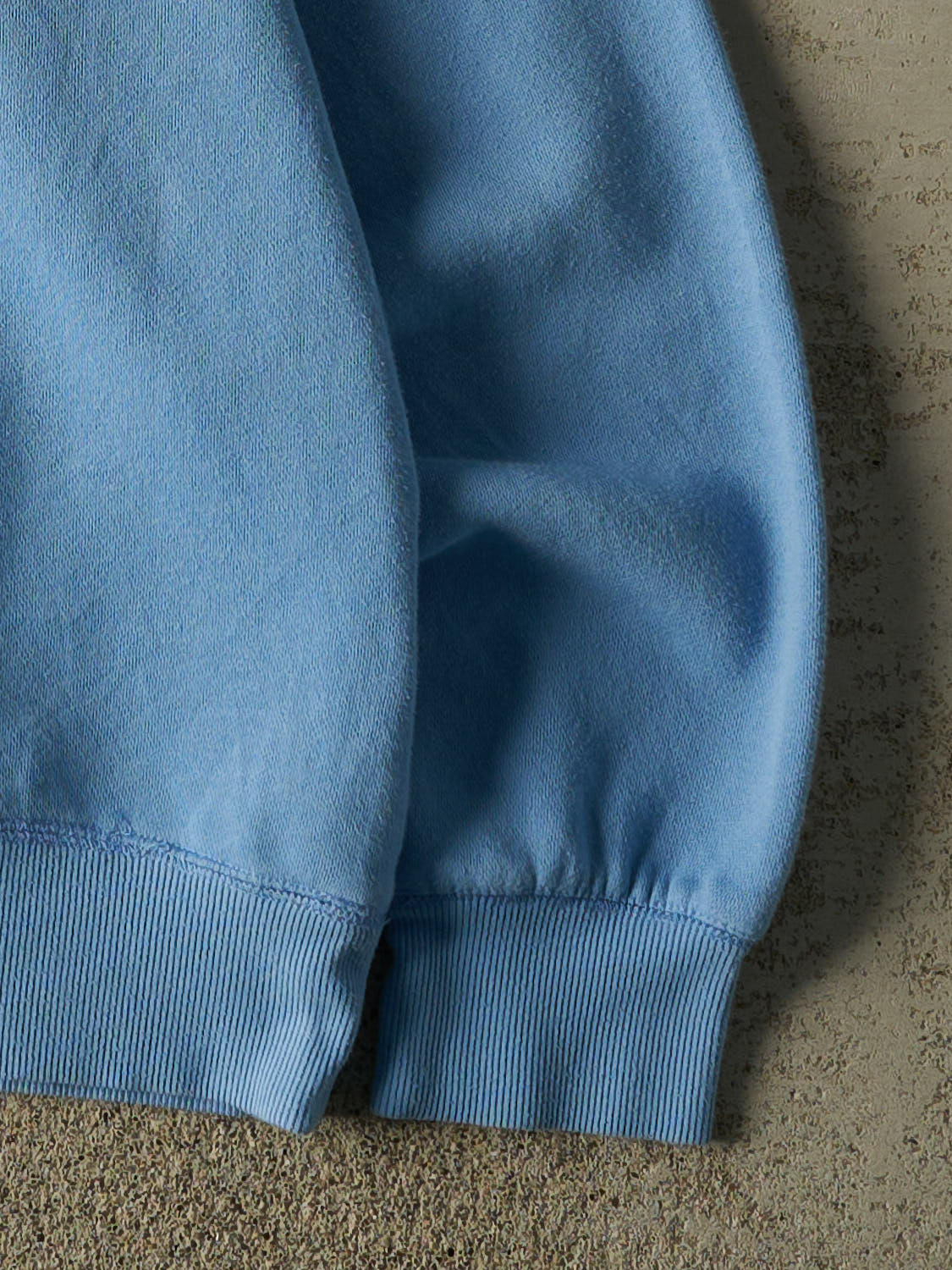 Vintage Y2K Baby Blue Izod Embroidered Crewneck (M/L)