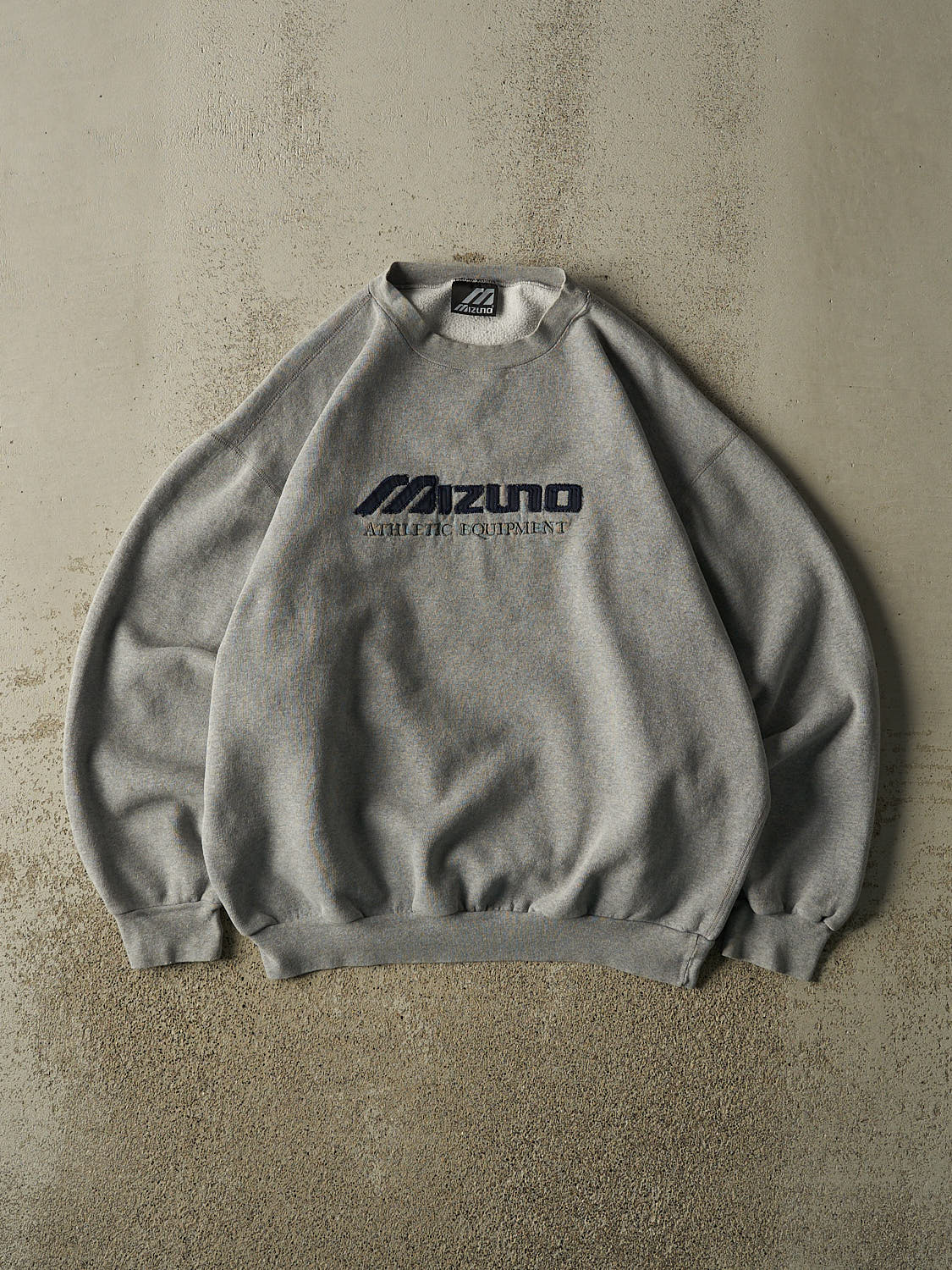 Vintage Y2K Grey Mizuno Embroidered Crewneck (XL)
