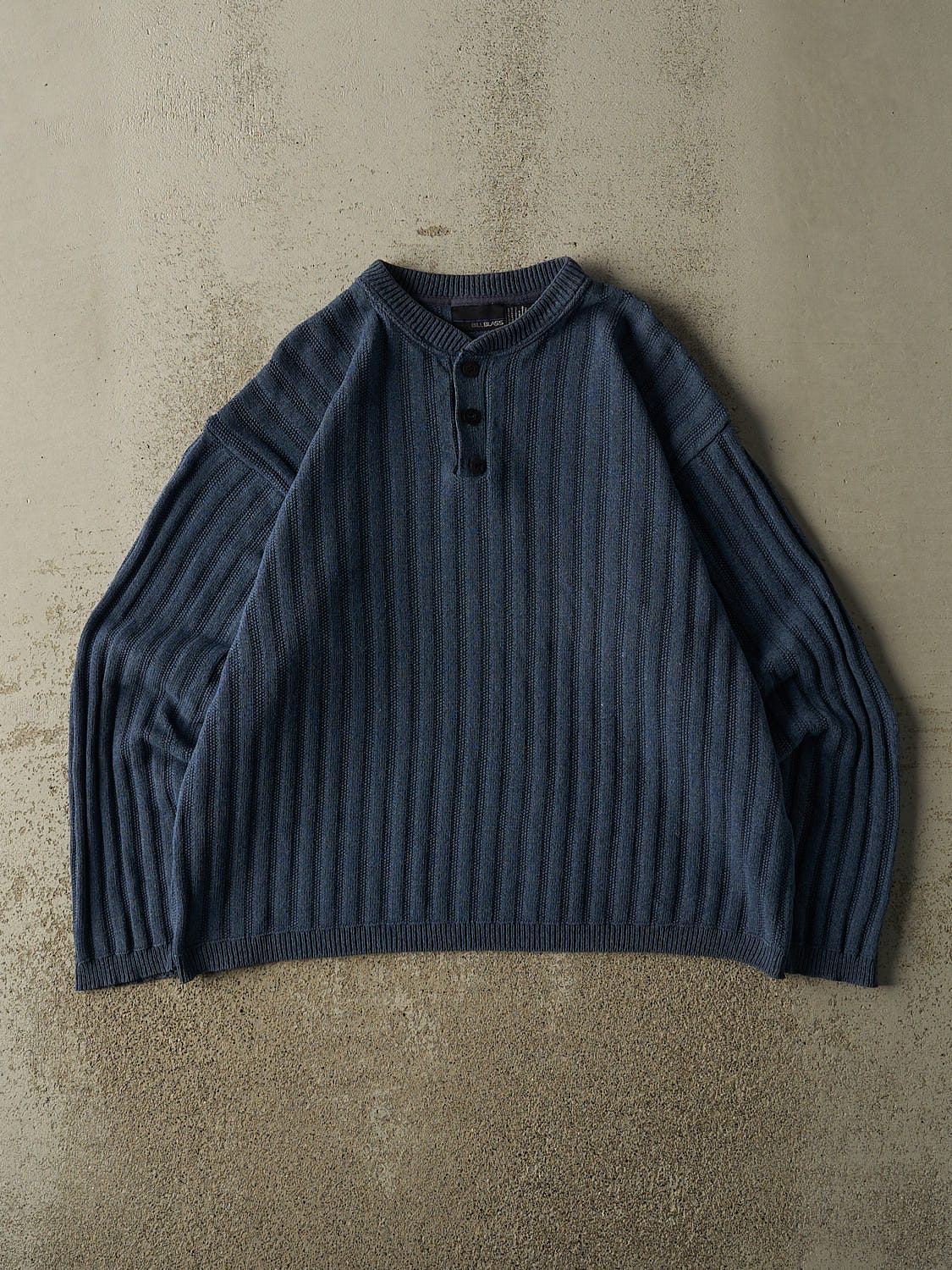 Vintage Y2K Blue Quarter Button Knit (L/XL)