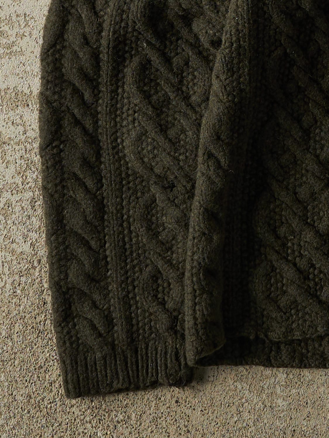Vintage Y2K Green Cable Knit (S/M)