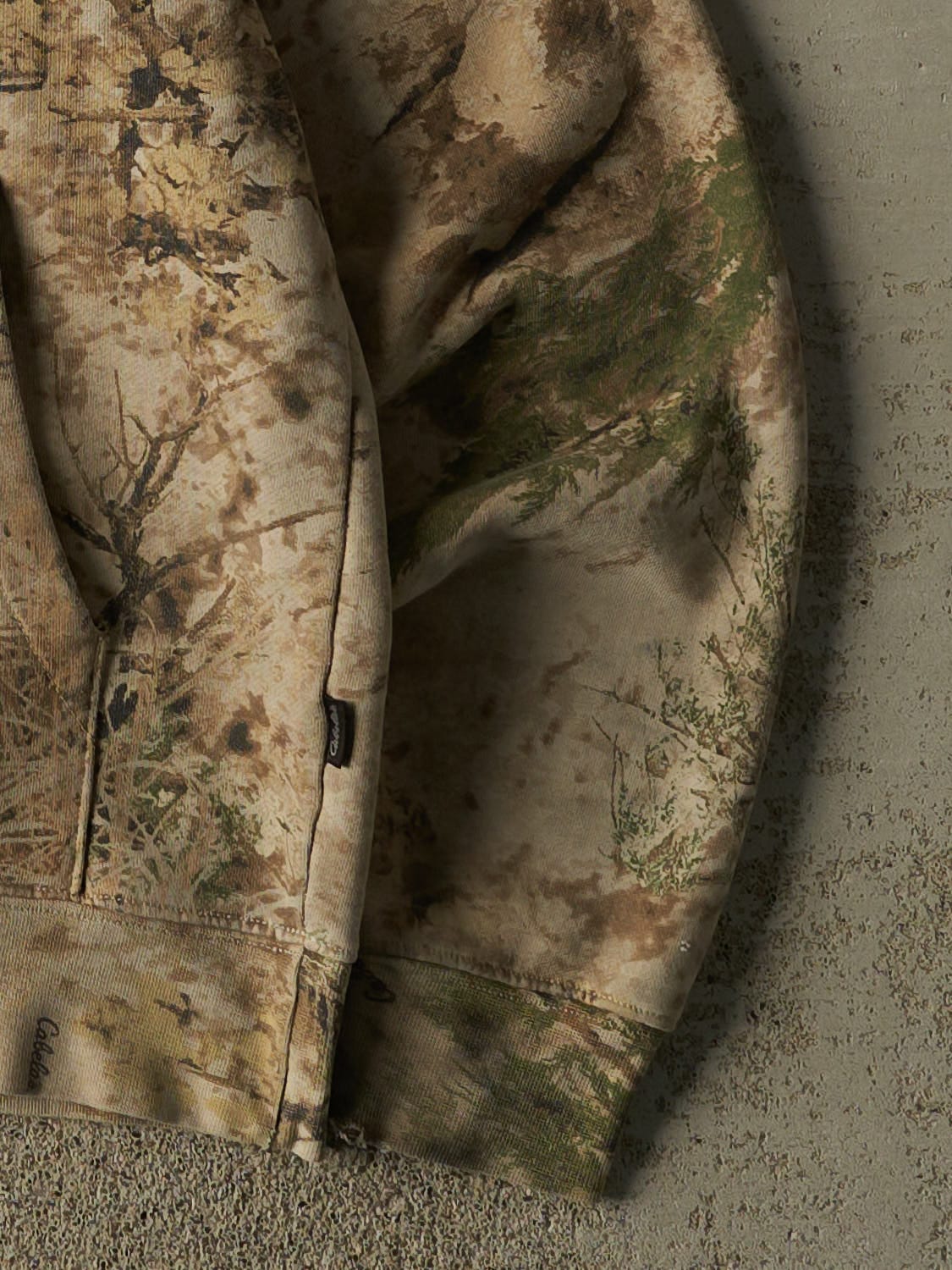 Vintage 90s Camo Cabela's Embroidered Hoodie (M)