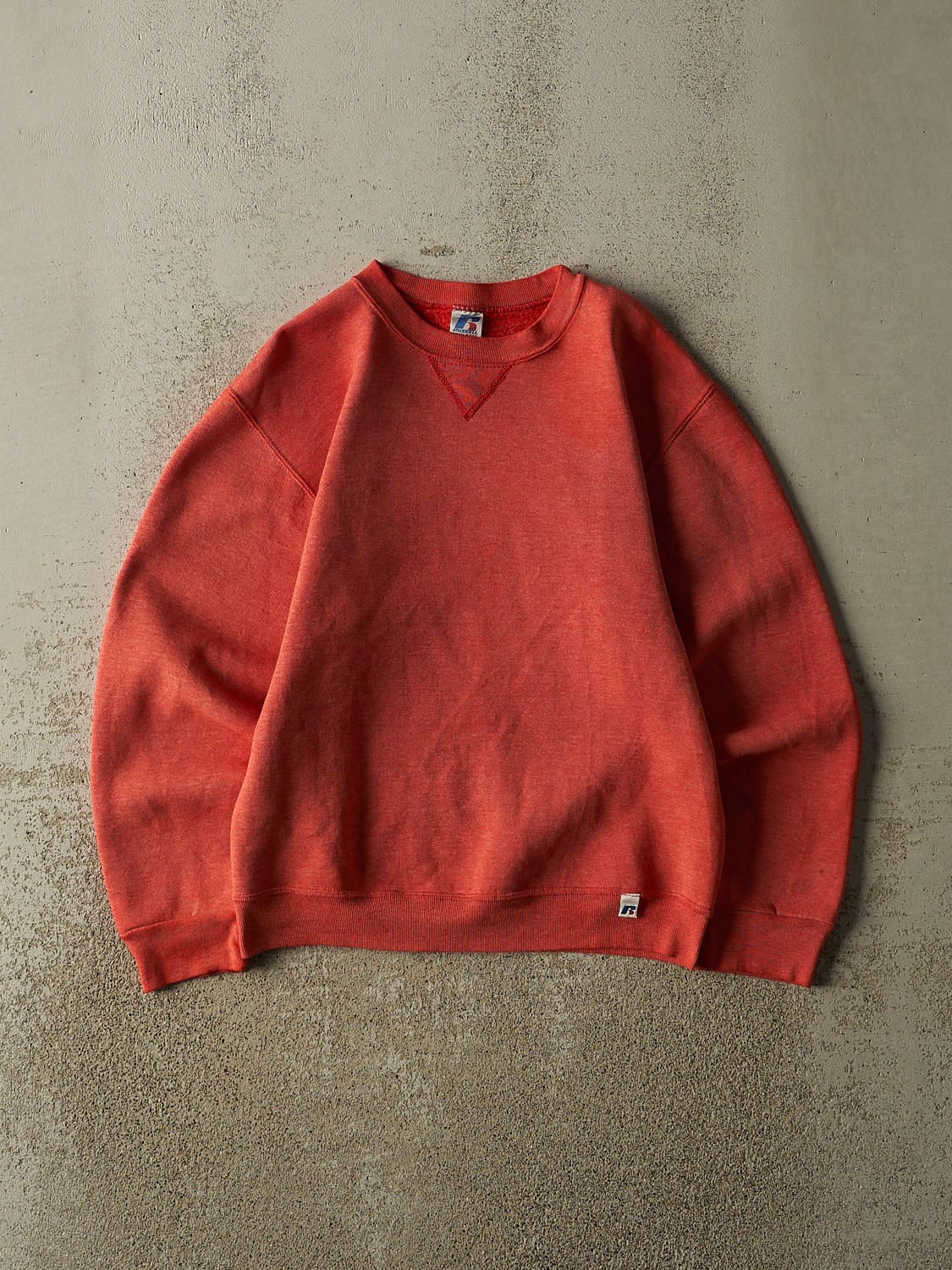 Vintage Y2K Sun Faded Red Russell Athletic Blank Crewneck (XS)
