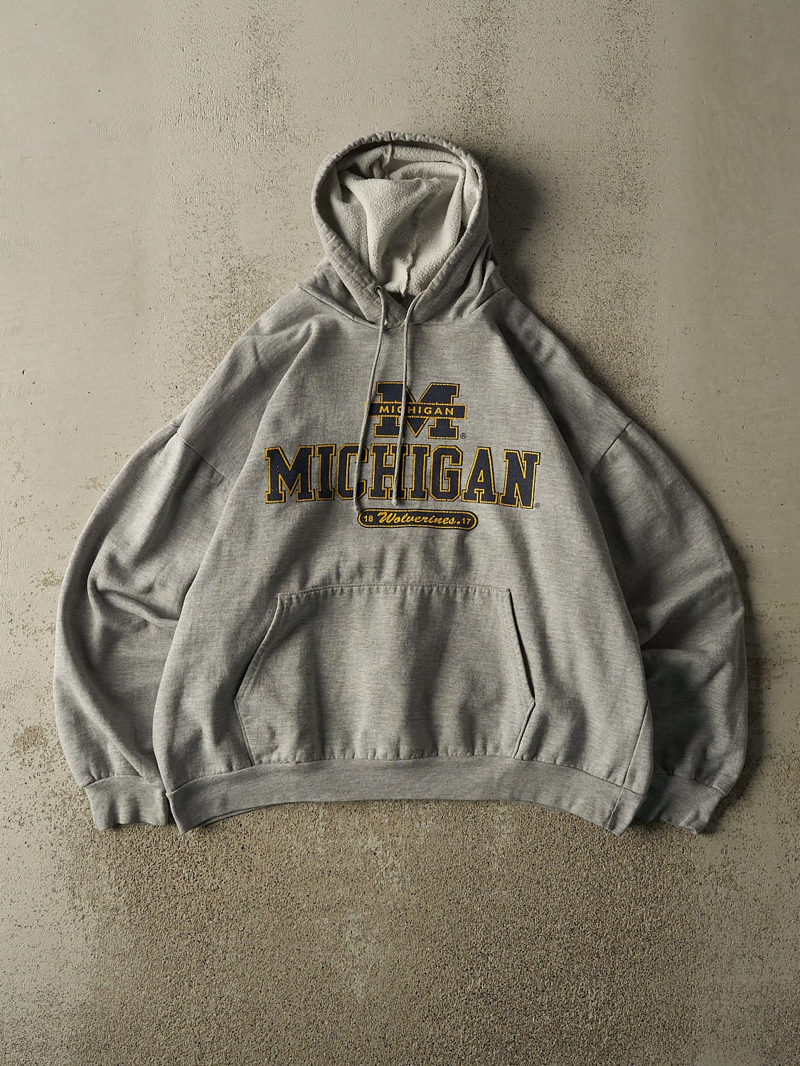 Vintage 90s Grey University of Michigan Hoodie (M/L)