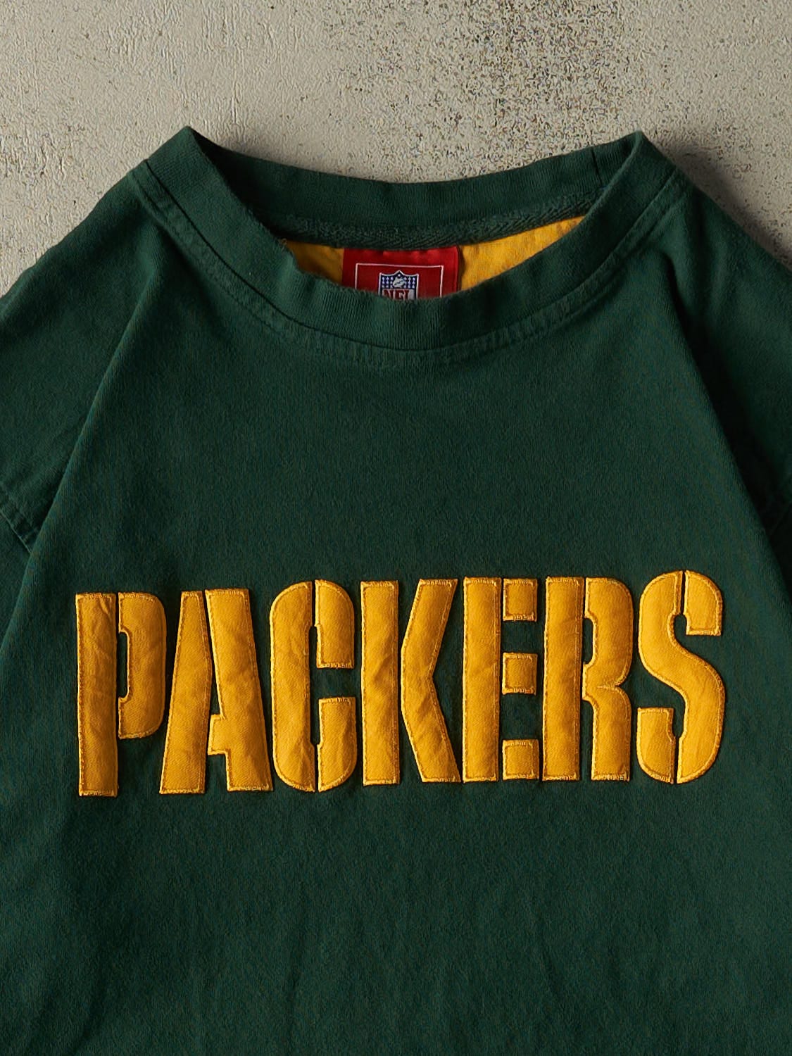 Vintage Y2K Green Green Bay Packers Embroidered Tee (M)