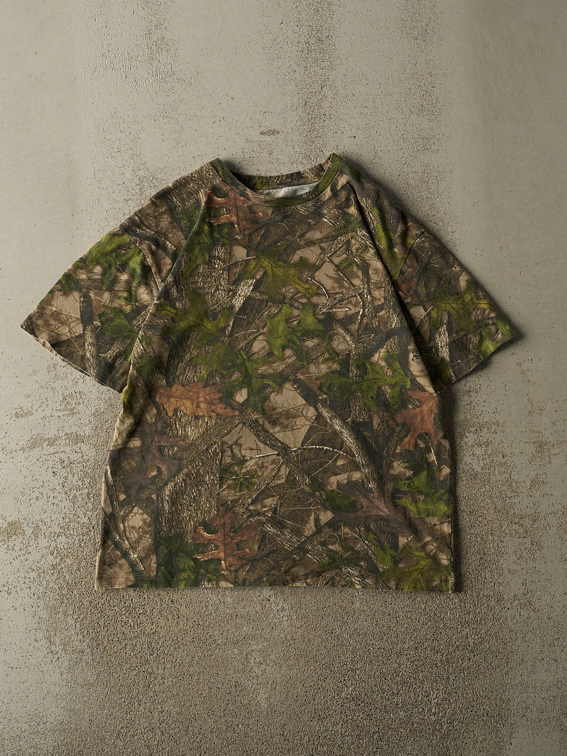 Vintage Y2K Camo Tee (L)