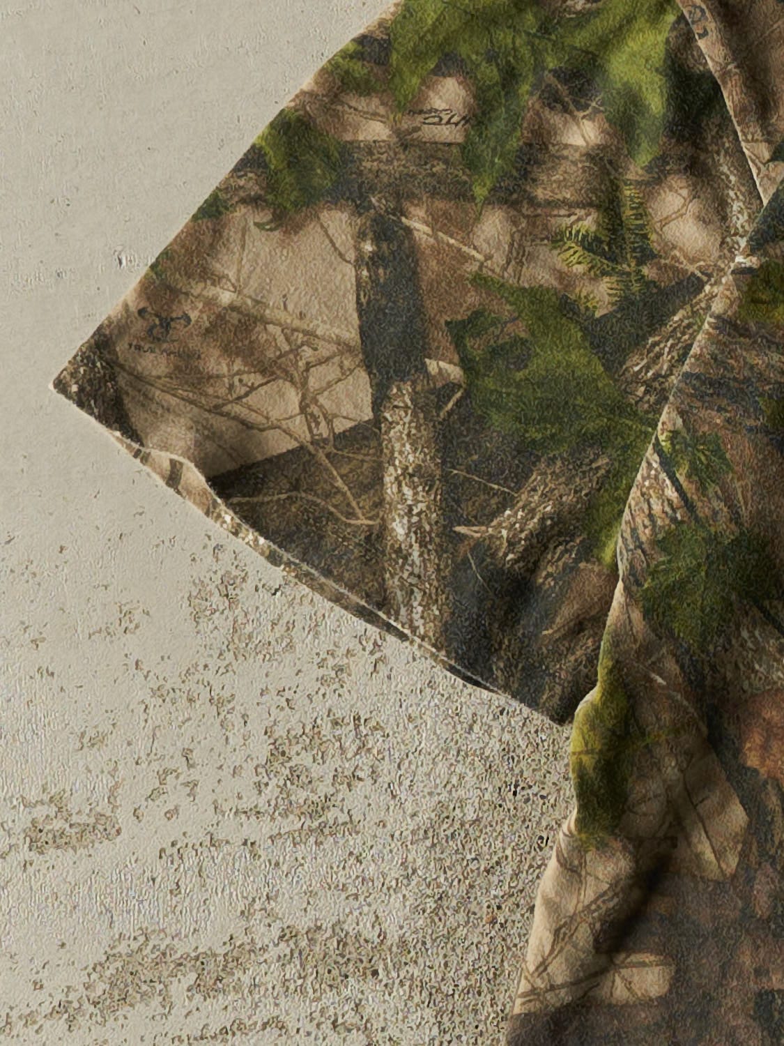 Vintage Y2K Camo Tee (L)