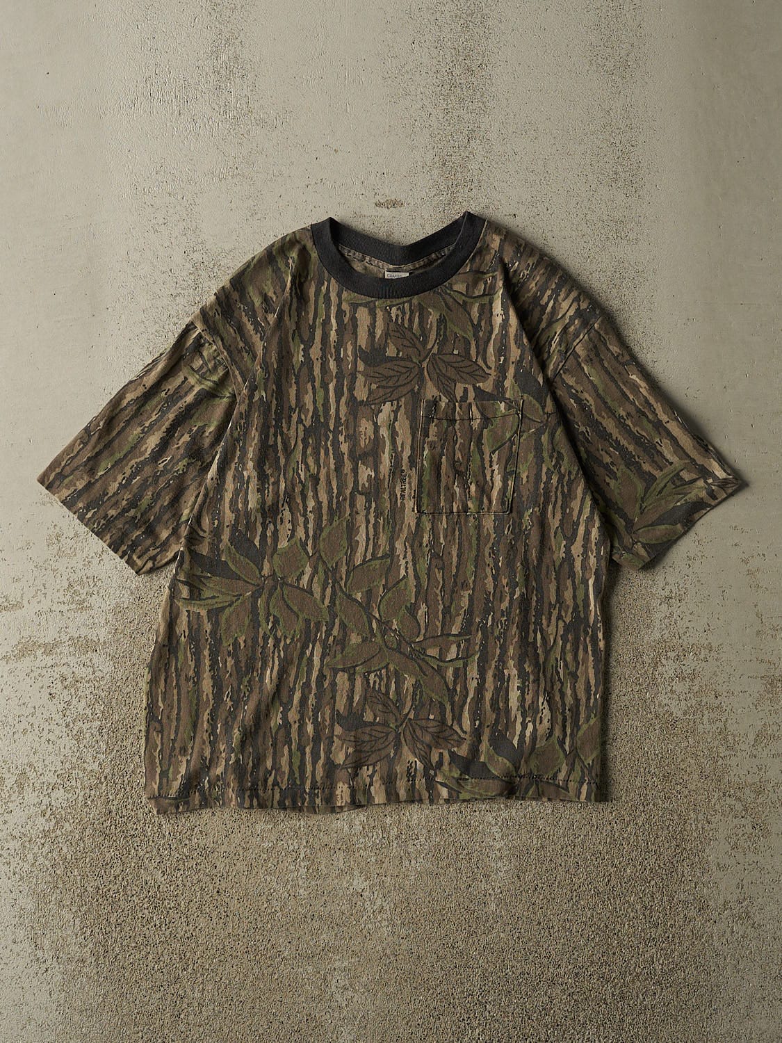 Vintage 80s Camo Realtree Pocket Tee (M/L)