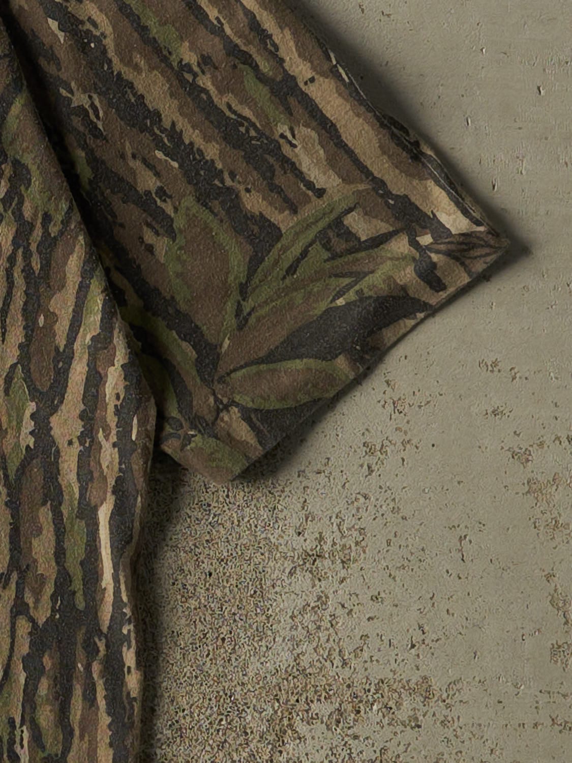 Vintage 80s Camo Realtree Pocket Tee (M/L)