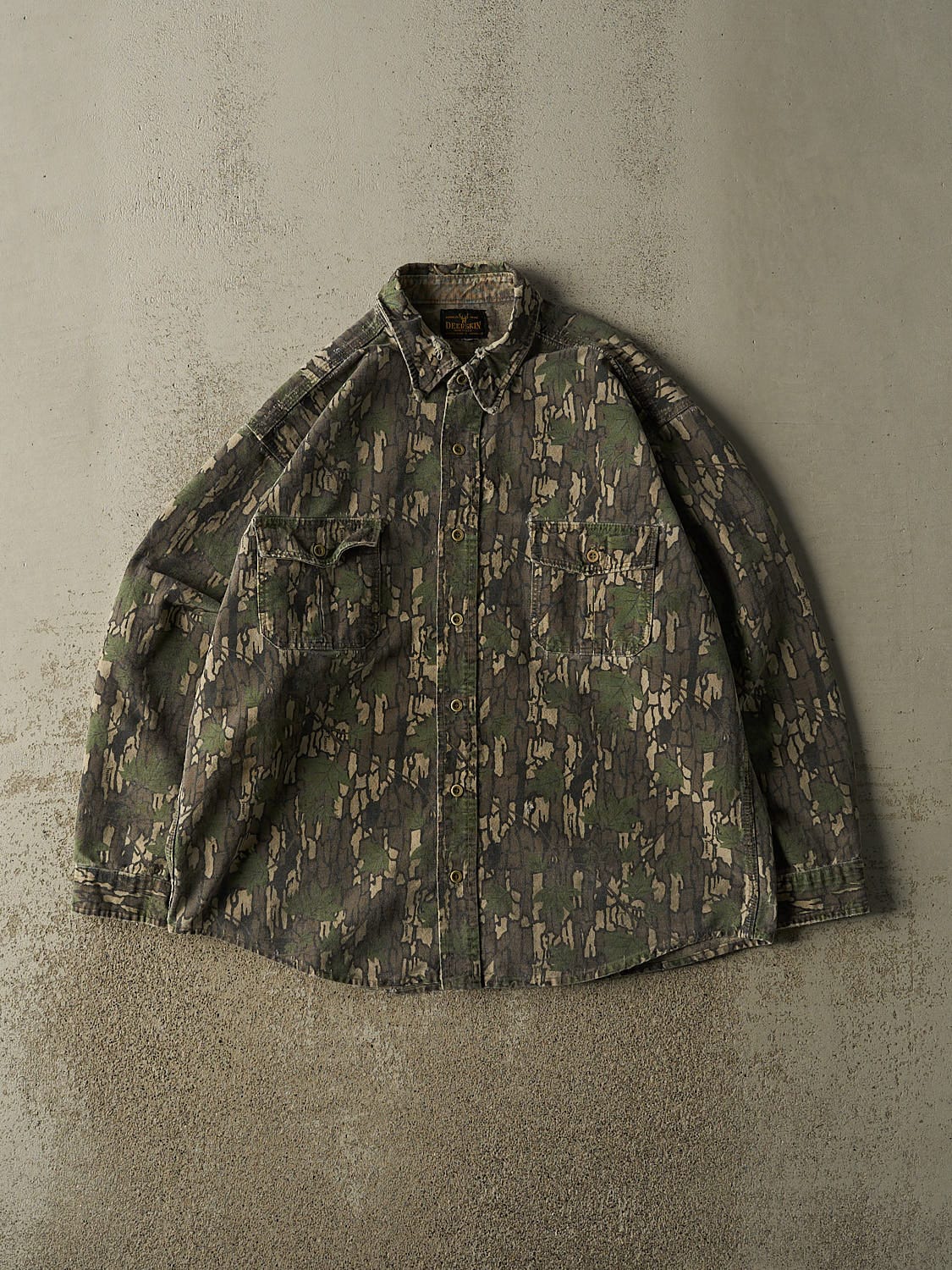 Vintage 90s Camo Trebark Button Up Long Sleeve (L/XL)