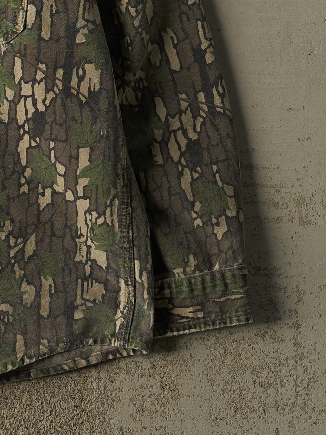 Vintage 90s Camo Trebark Button Up Long Sleeve (L/XL)