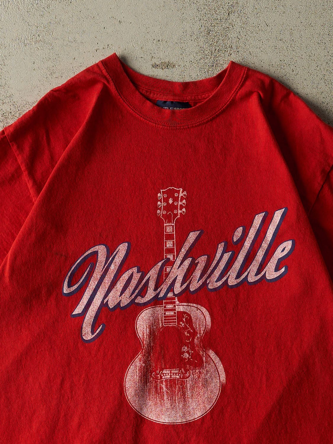 Vintage 90s Red Nashvillle Tee (M)