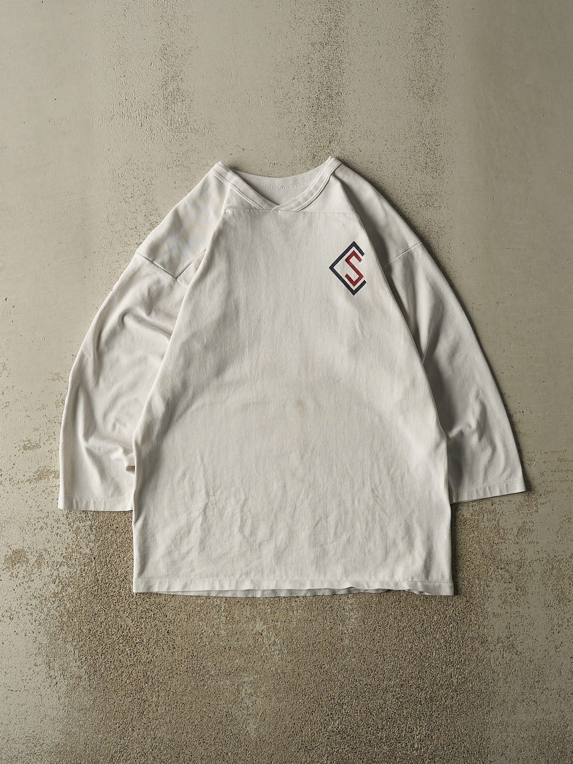 Vintage 86' White Claremont 3/4 Sleeve Tee (M/L)