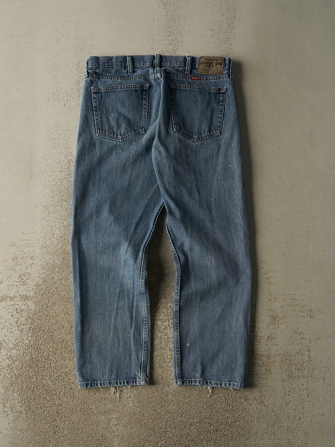 Vintage Y2K Dark Wash Wrangler Jeans (34x28.5)