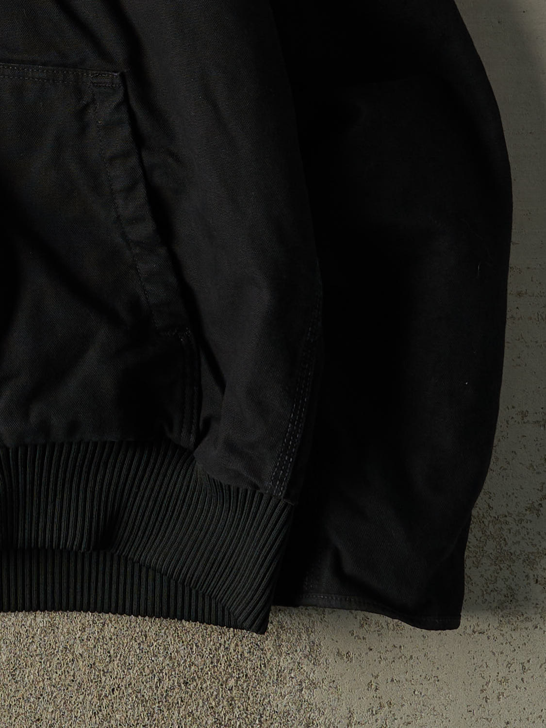Vintage Y2K Black Carhartt Hooded Active Jacket (L/XL)