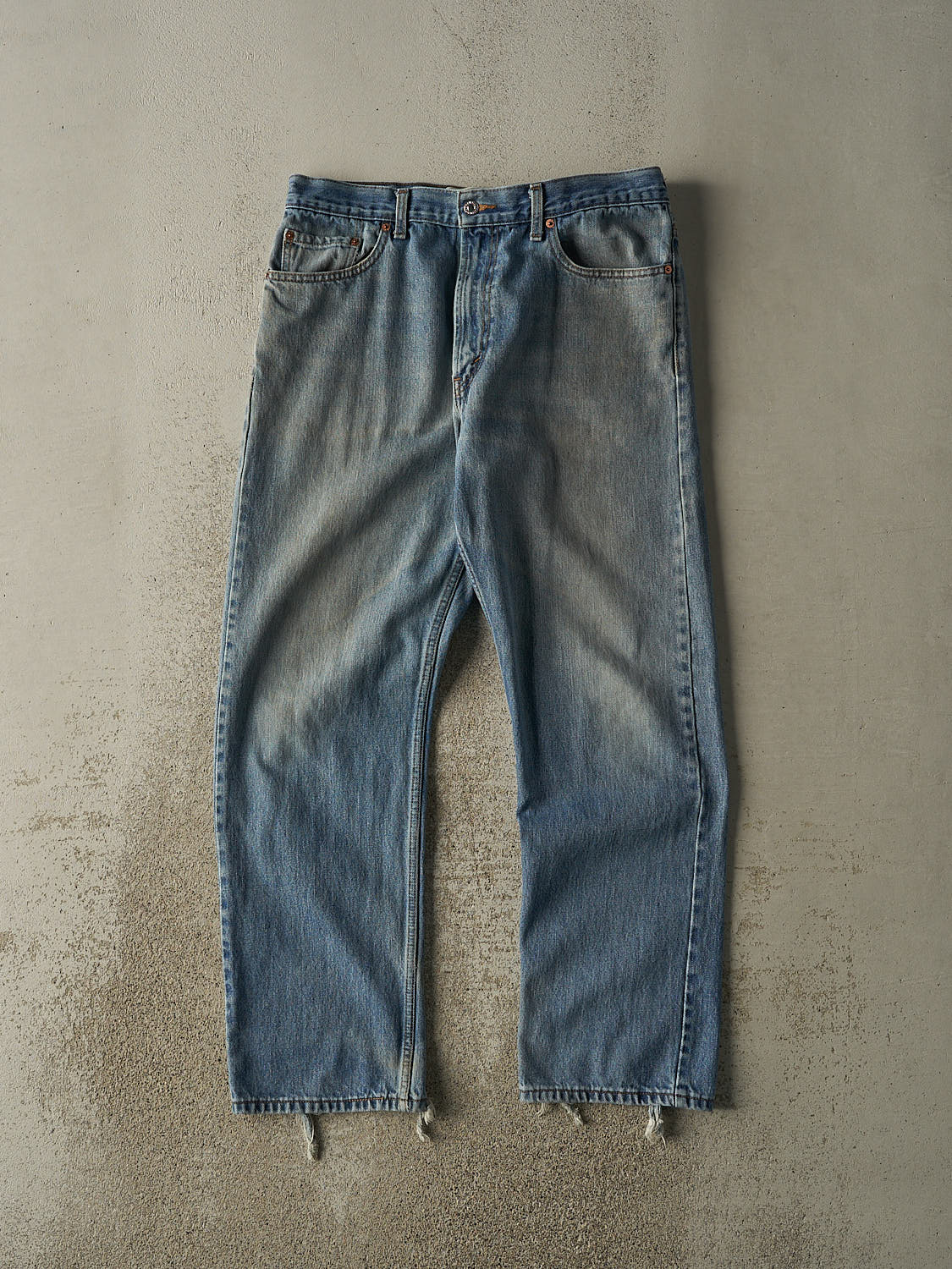 Vintage 90s Mid Wash Levi's Jeans (34x30.5)