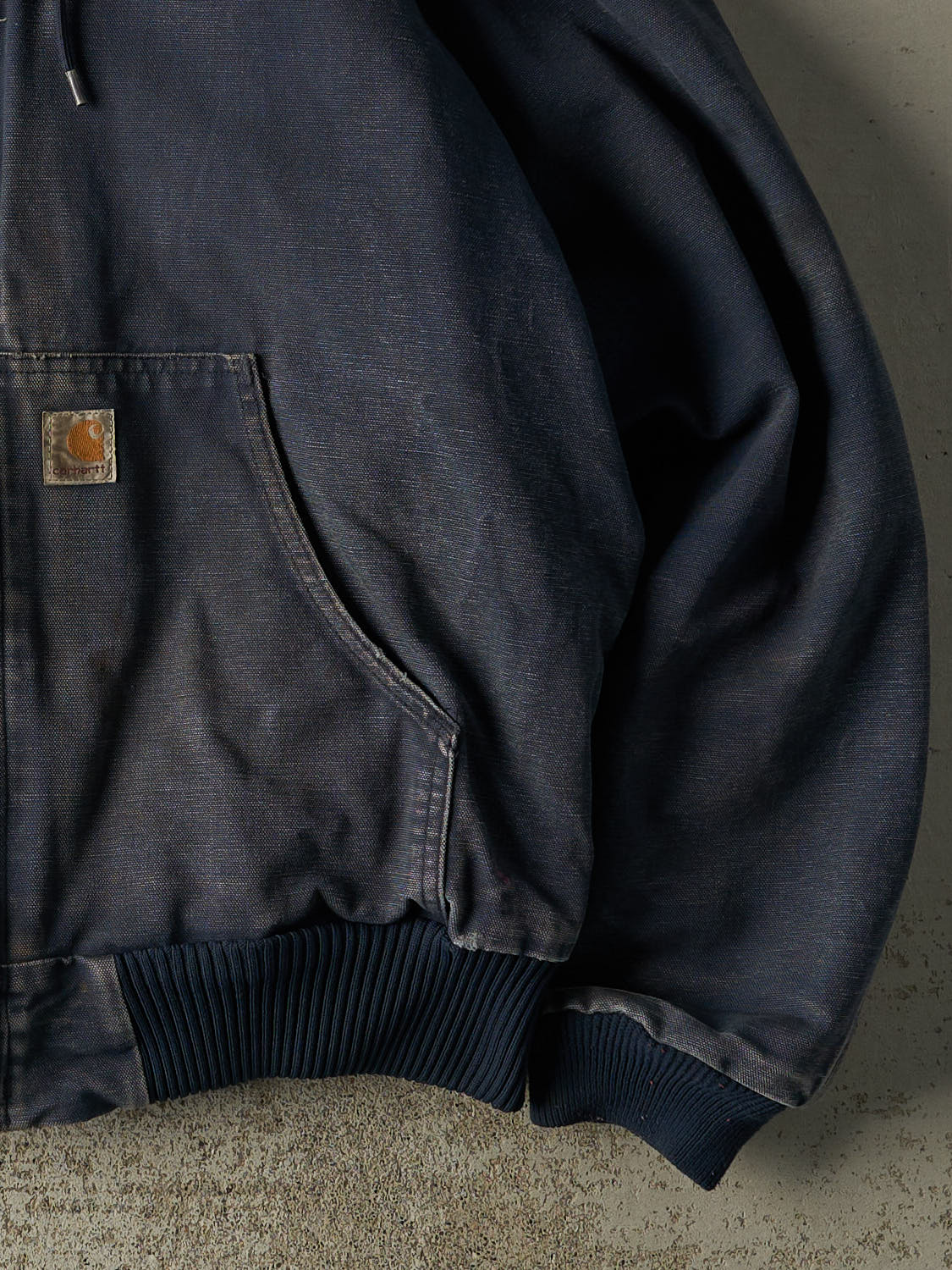 Vintage 90s Sun Faded Navy Carhartt Hooded Active Jacket (L/XL)