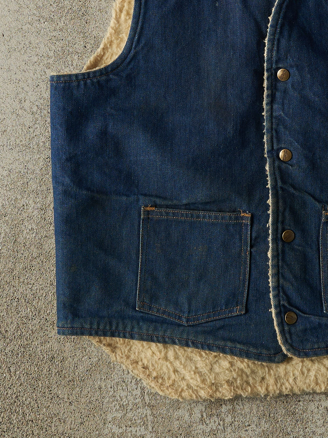 Vintage 80s Dark Wash Carhartt Sherpa Lined Denim Vest (M/L)