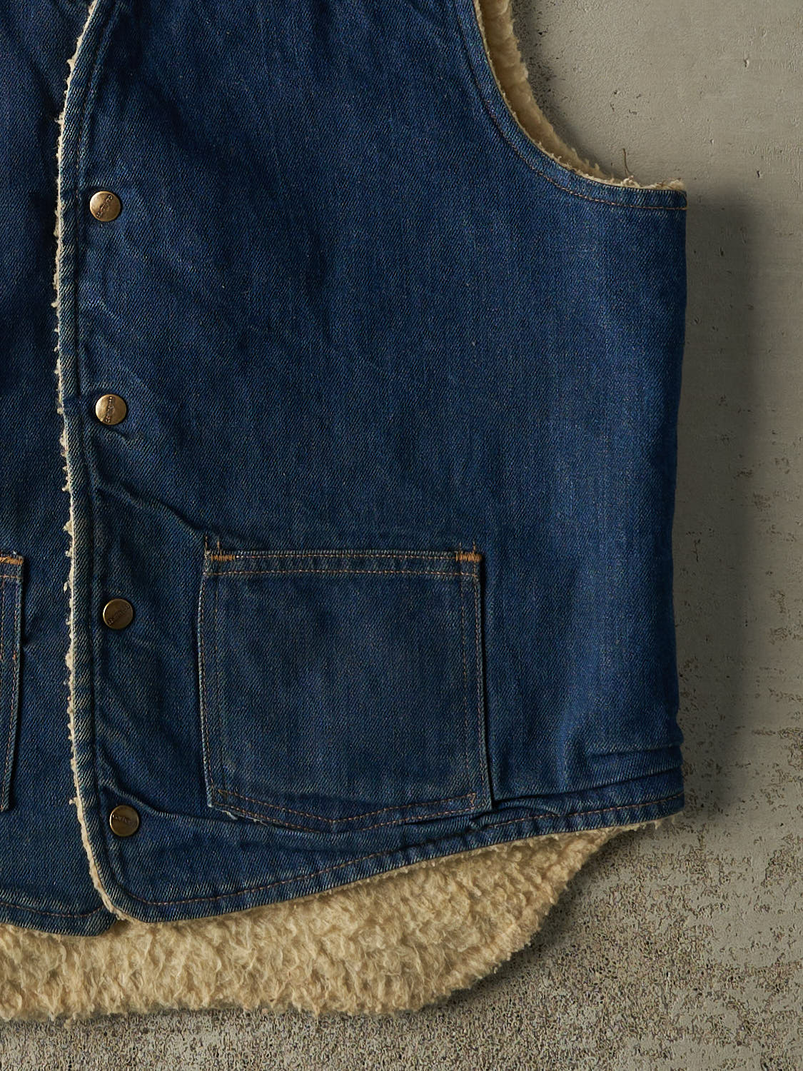 Vintage 80s Dark Wash Carhartt Sherpa Lined Denim Vest (M/L)