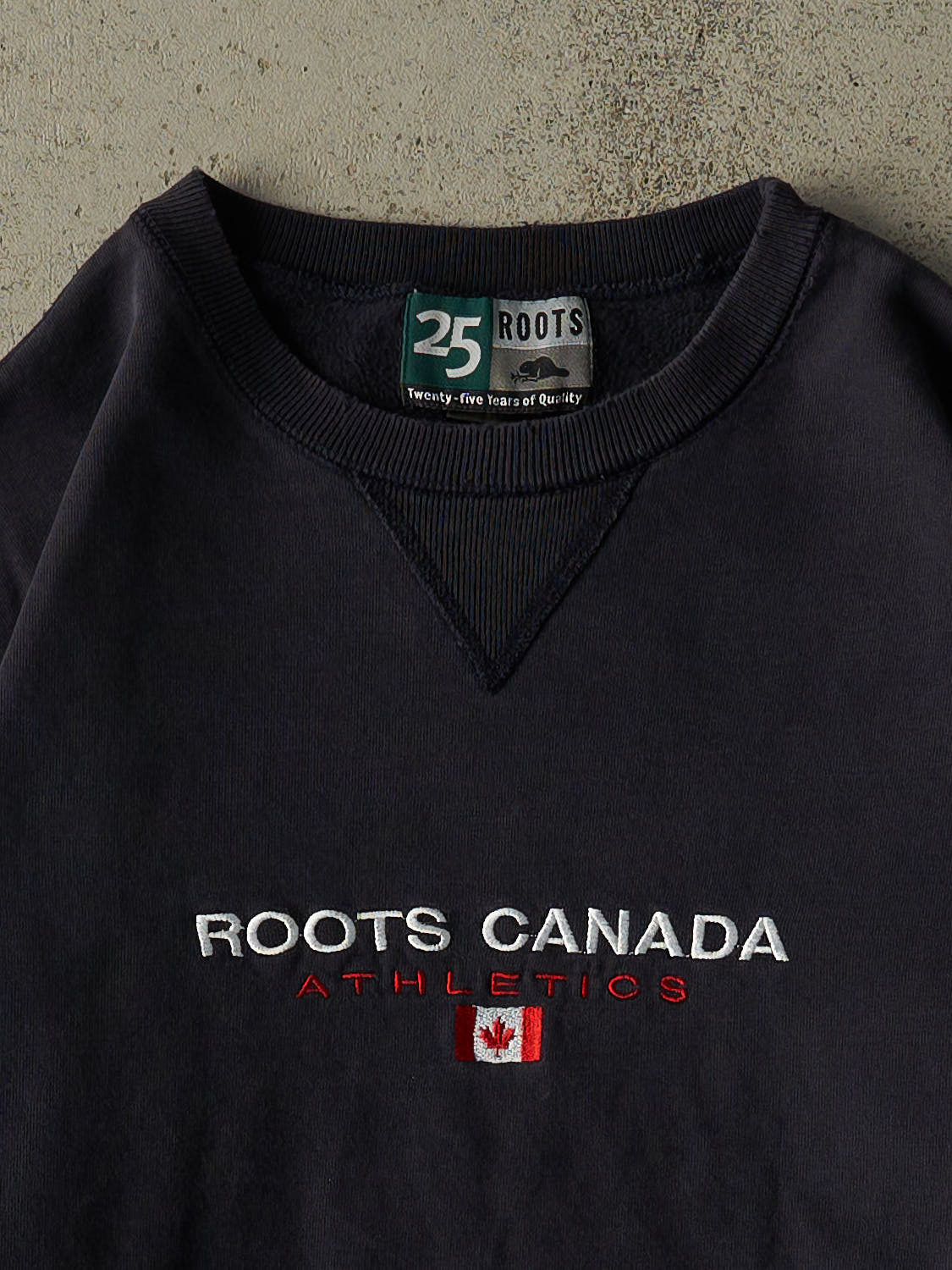 Vintage Y2K Navy Blue Roots Athletics Embroidered Crewneck (XL/XXL)