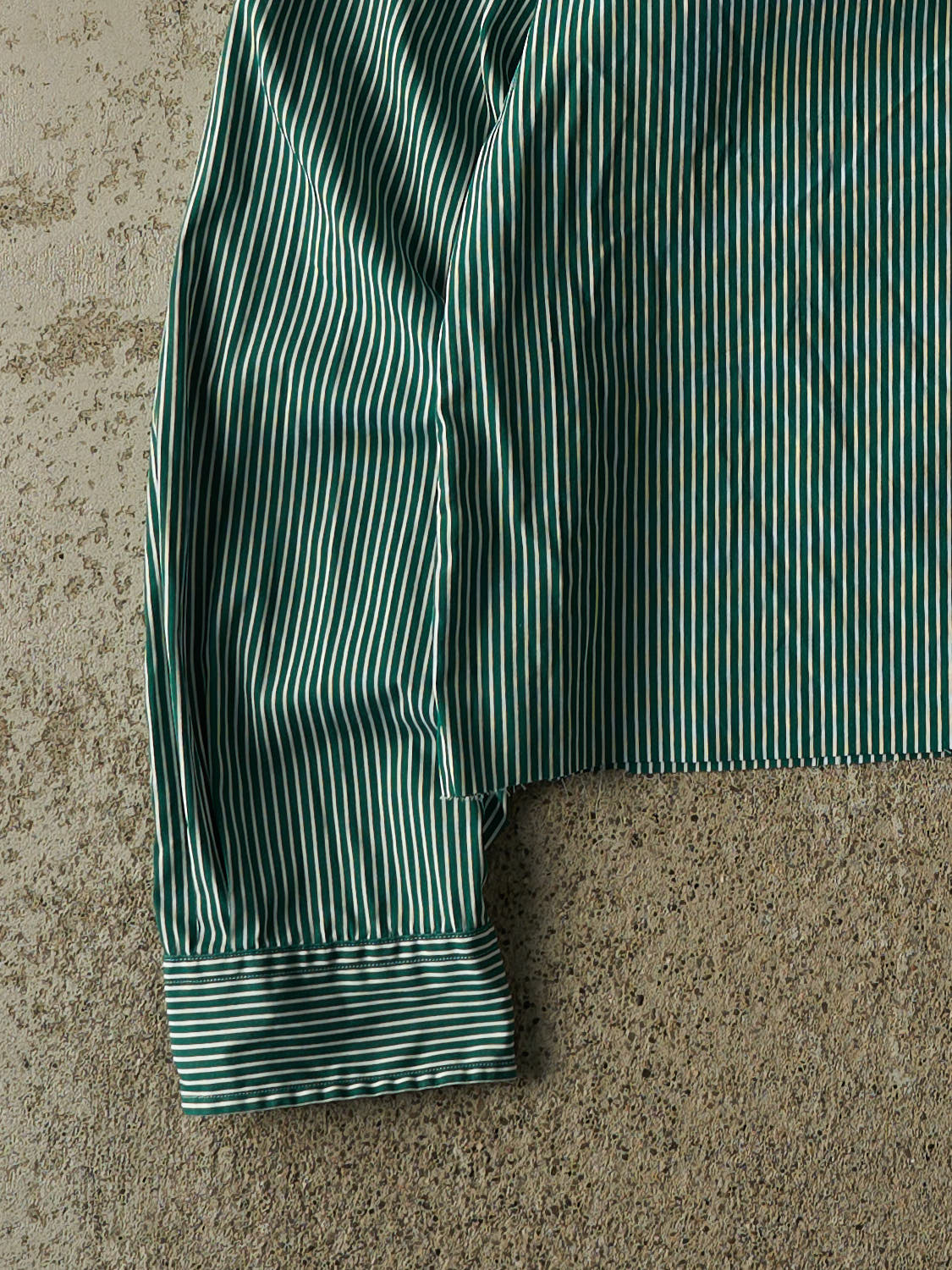 Vintage 90s Green Polo Cropped Button Up Long Sleeve (S/M)