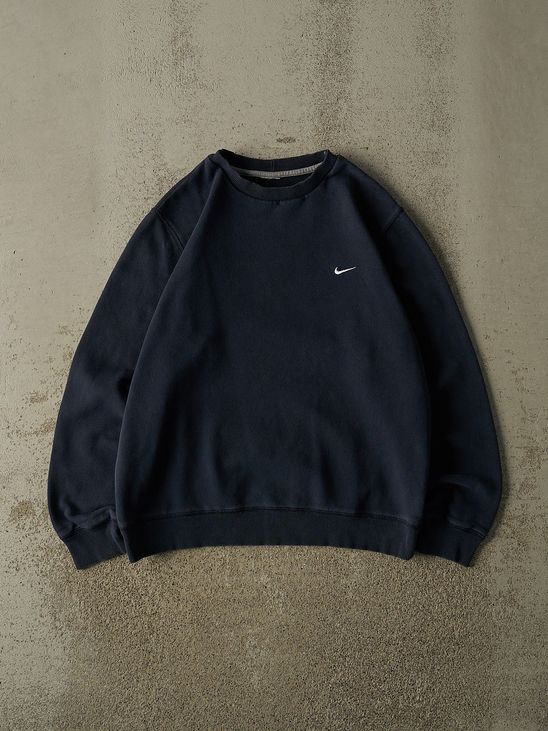 Vintage Y2K Navy Blue Nike Embroidered Crewneck (M)