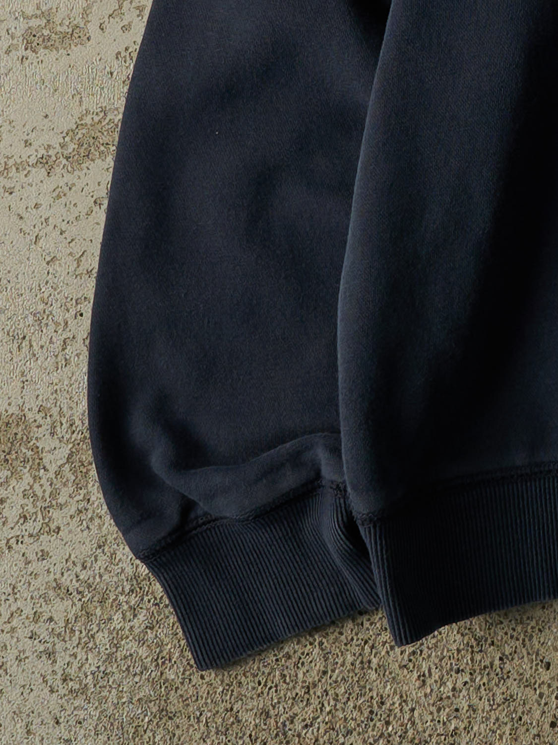 Vintage Y2K Navy Blue Nike Embroidered Crewneck (M)