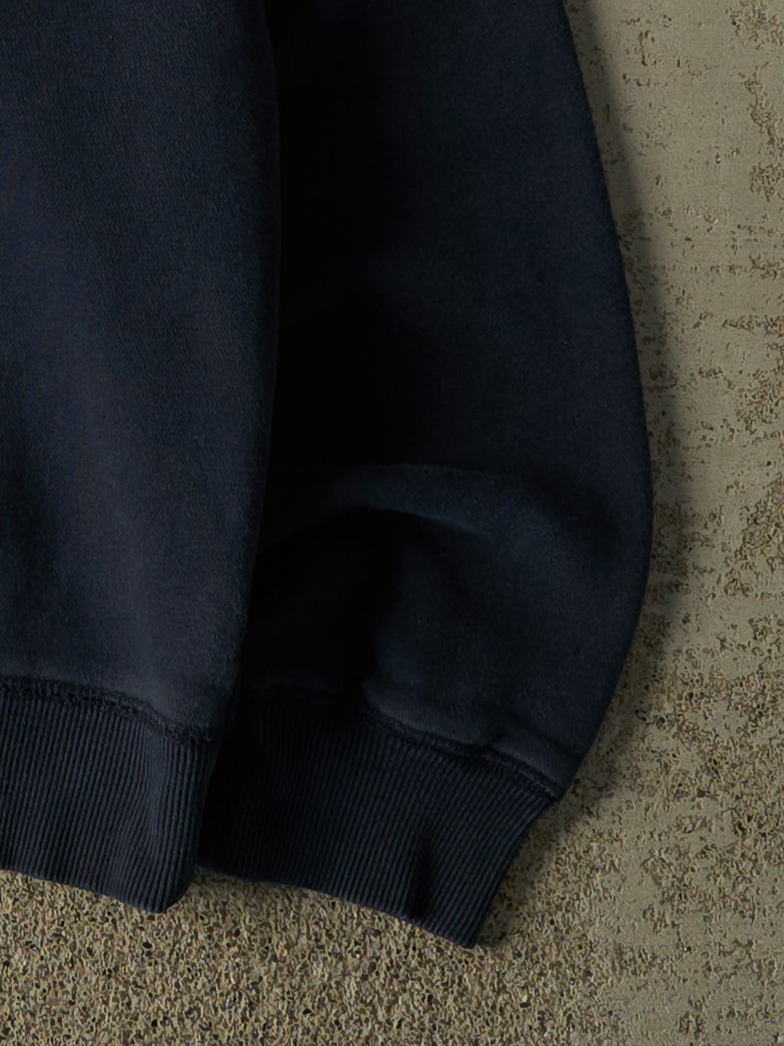 Vintage Y2K Navy Blue Nike Embroidered Crewneck (M)