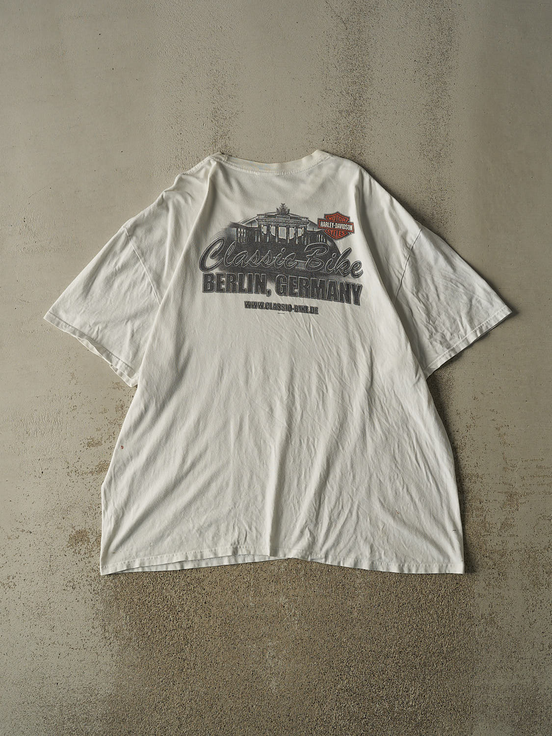 Vintage 10' White Harley Davidson Berlin Germany Tee (XXL/XXXL)