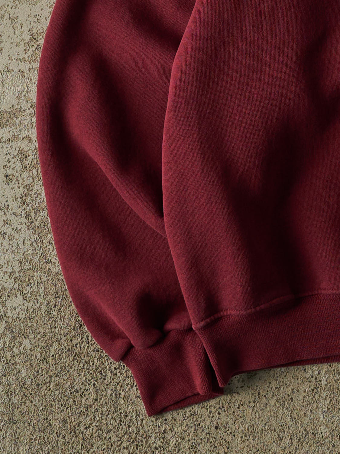 Vintage Y2K Red Russell Athletic University of Montana Embroidered Crewneck (L/XL)
