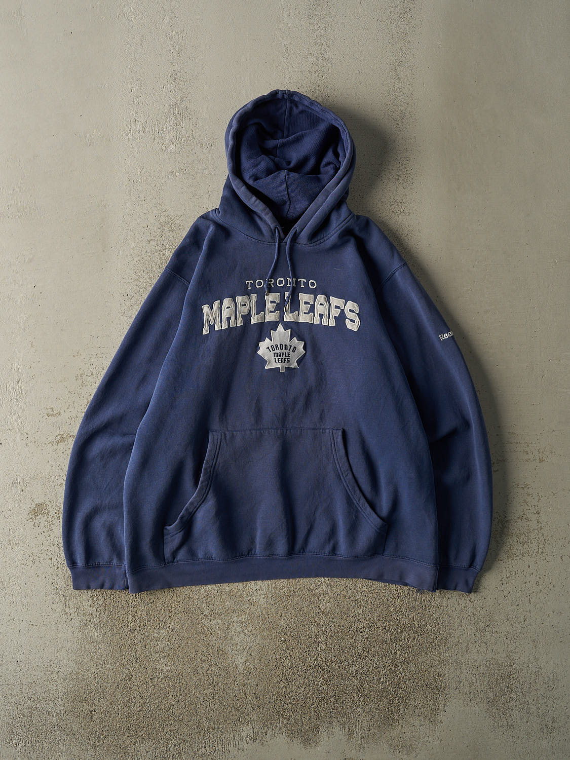 Vintage Y2K Navy Blue Toronto Maple Leafs Embroidered Hoodie (XL)