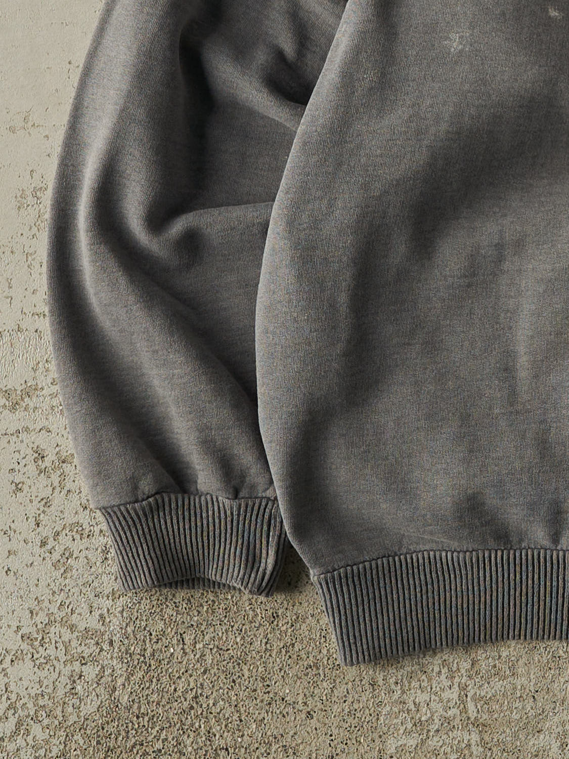 Vintage 90s Washed Grey Wind River Embroidered Crewneck (XL/XXL)