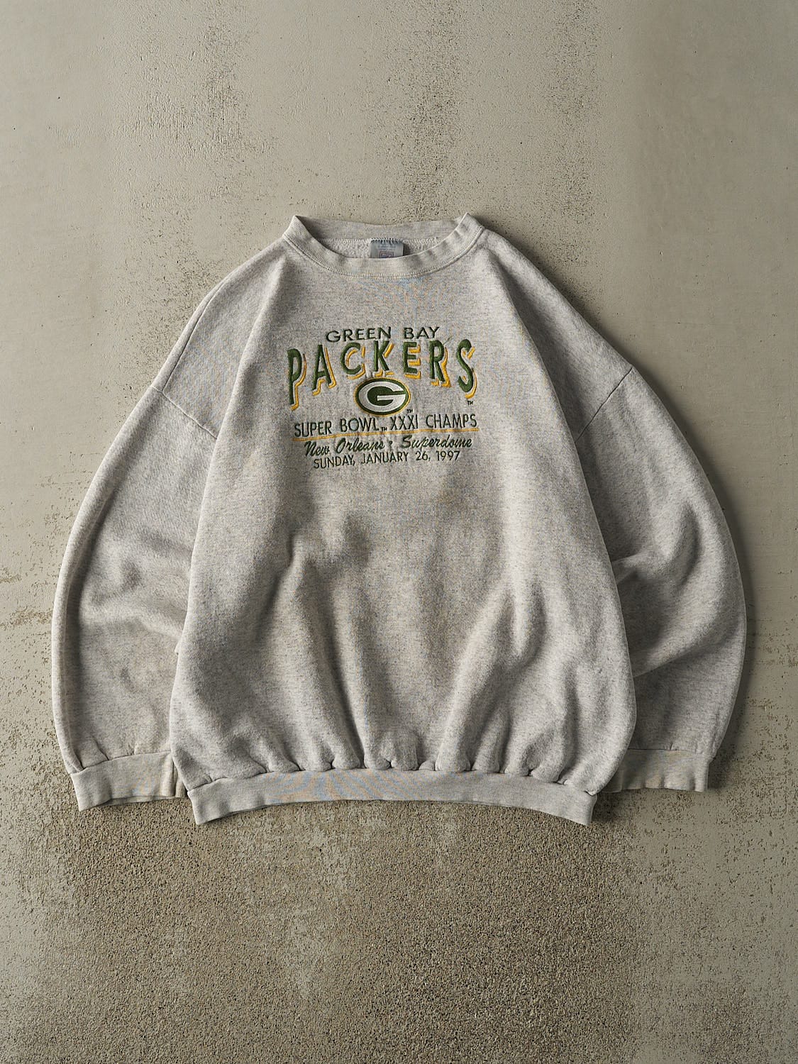 Vintage 97' Heather Grey Green Bay Packers Super Bowl Champs Crewneck (XL)