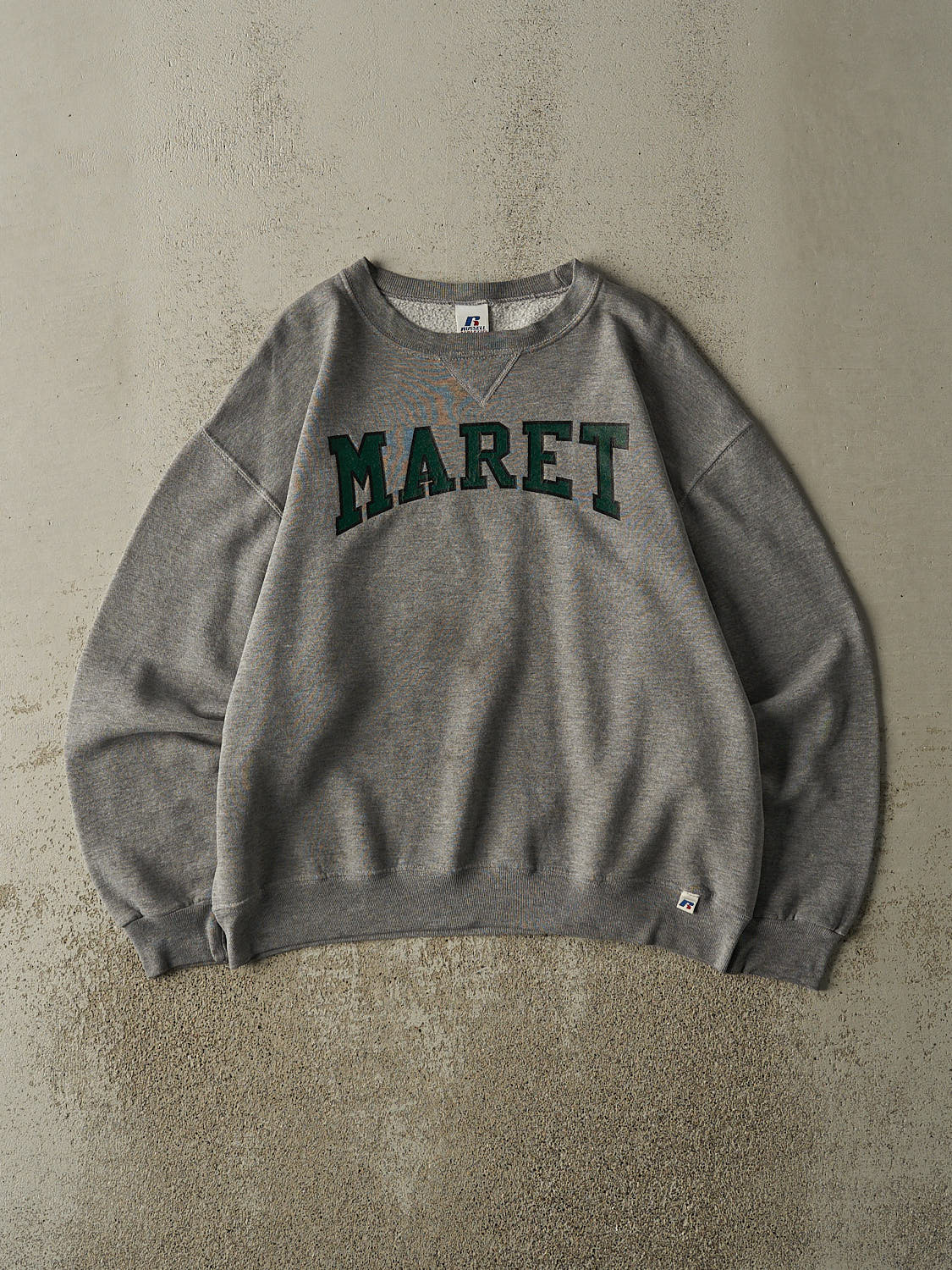 Vintage Y2K Grey Russell Athletic Maret Crewneck (M/L)