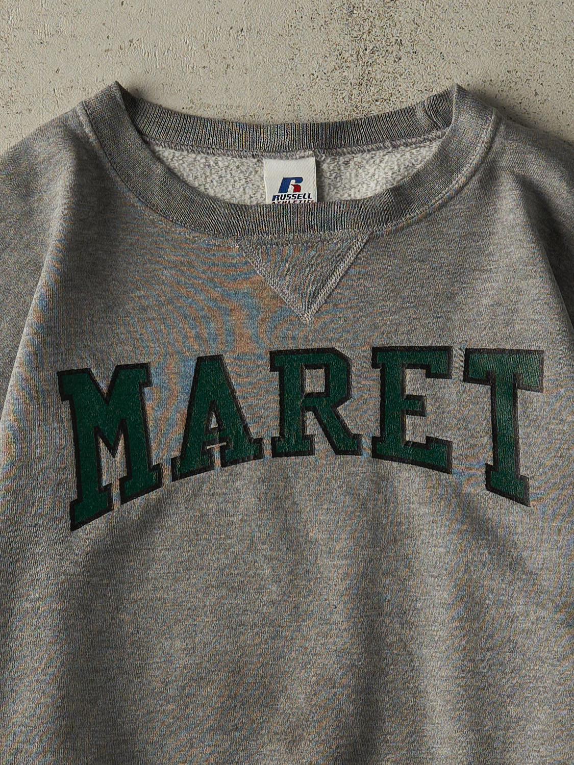 Vintage Y2K Grey Russell Athletic Maret Crewneck (M/L)