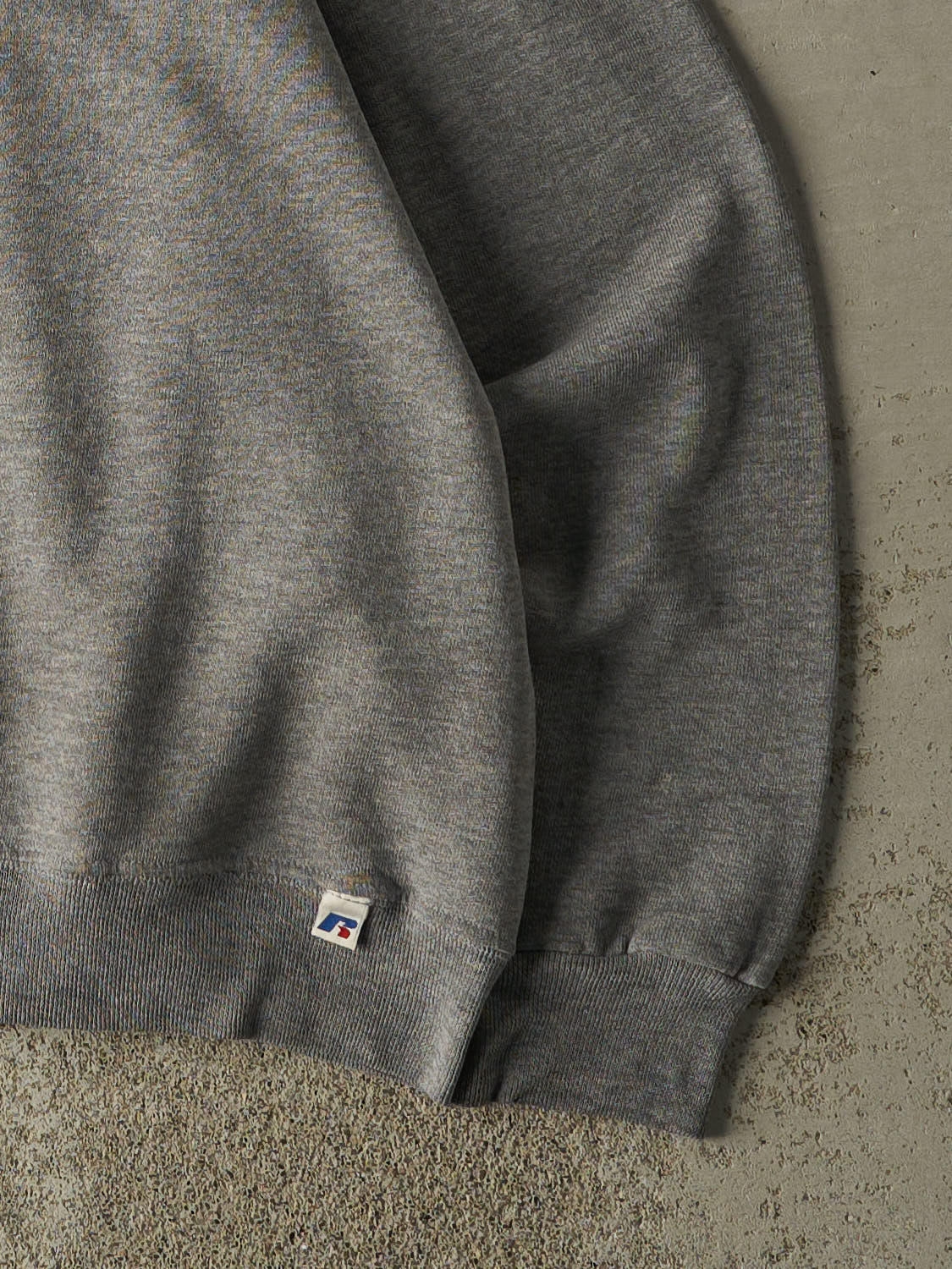 Vintage Y2K Grey Russell Athletic Maret Crewneck (M/L)