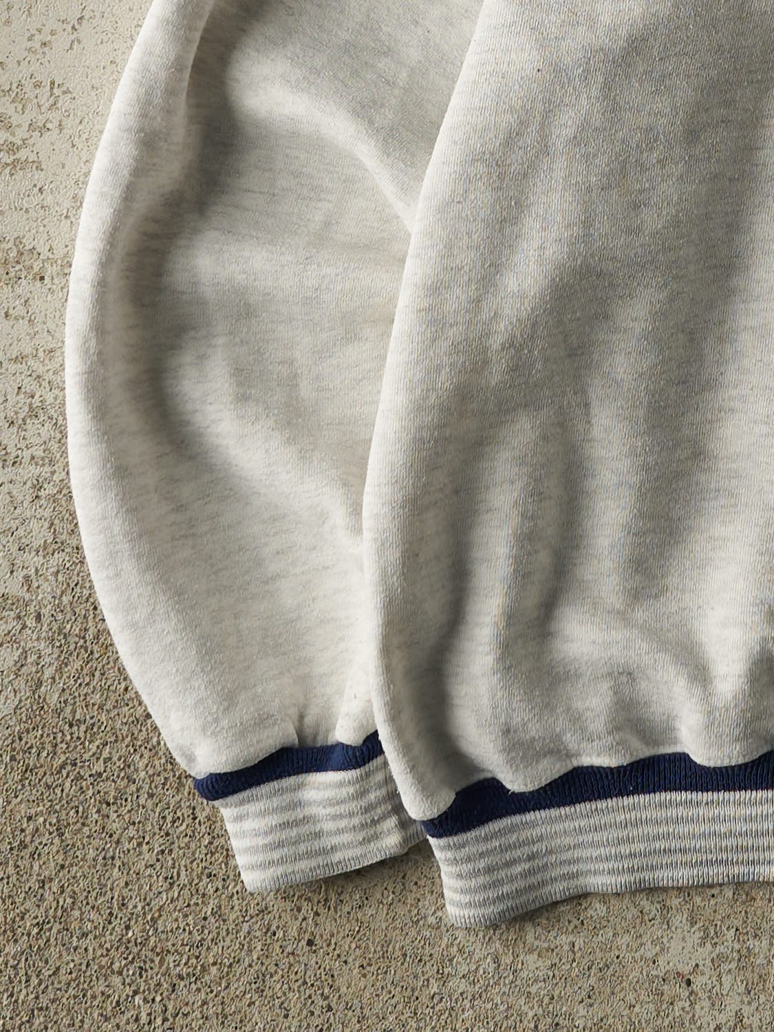 Vintage 90s Heather Grey Capital Crusaders Embroidered Ribbed Crewneck (L/XL)