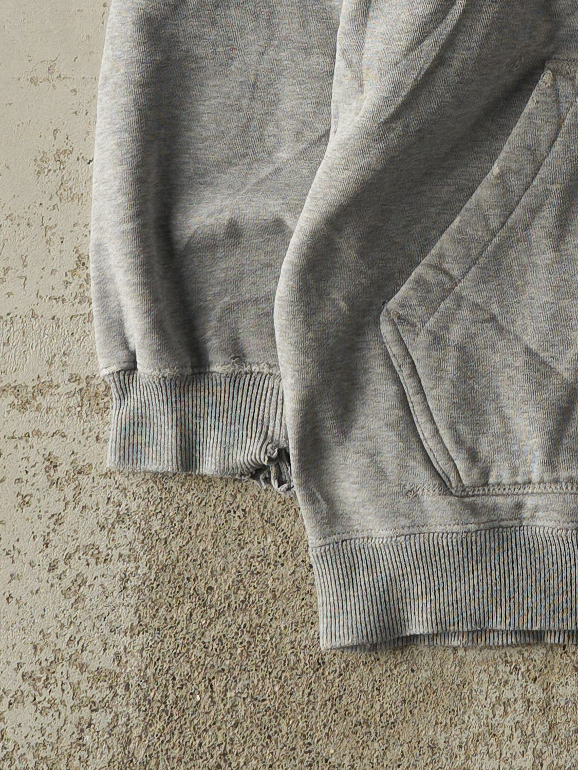 Vintage Y2K Grey University of Minnesota Golden Gophers Hoodie (M)