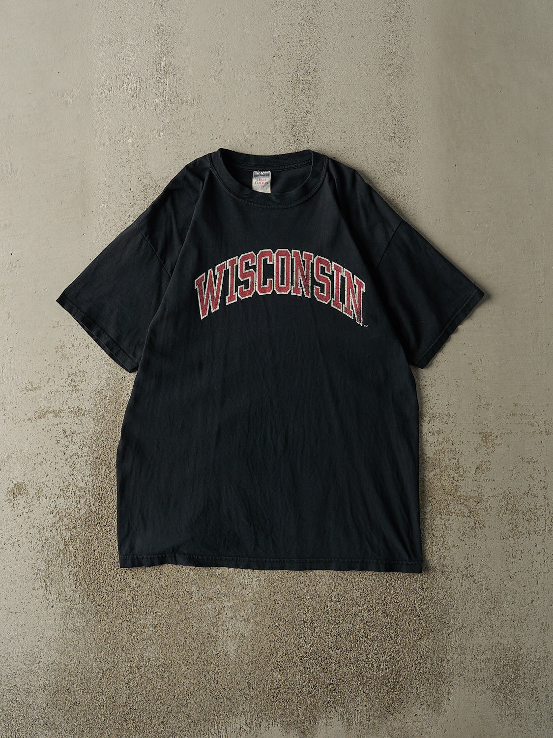 Vintage Y2K Black University Of Wisconsin Tee (L/XL)