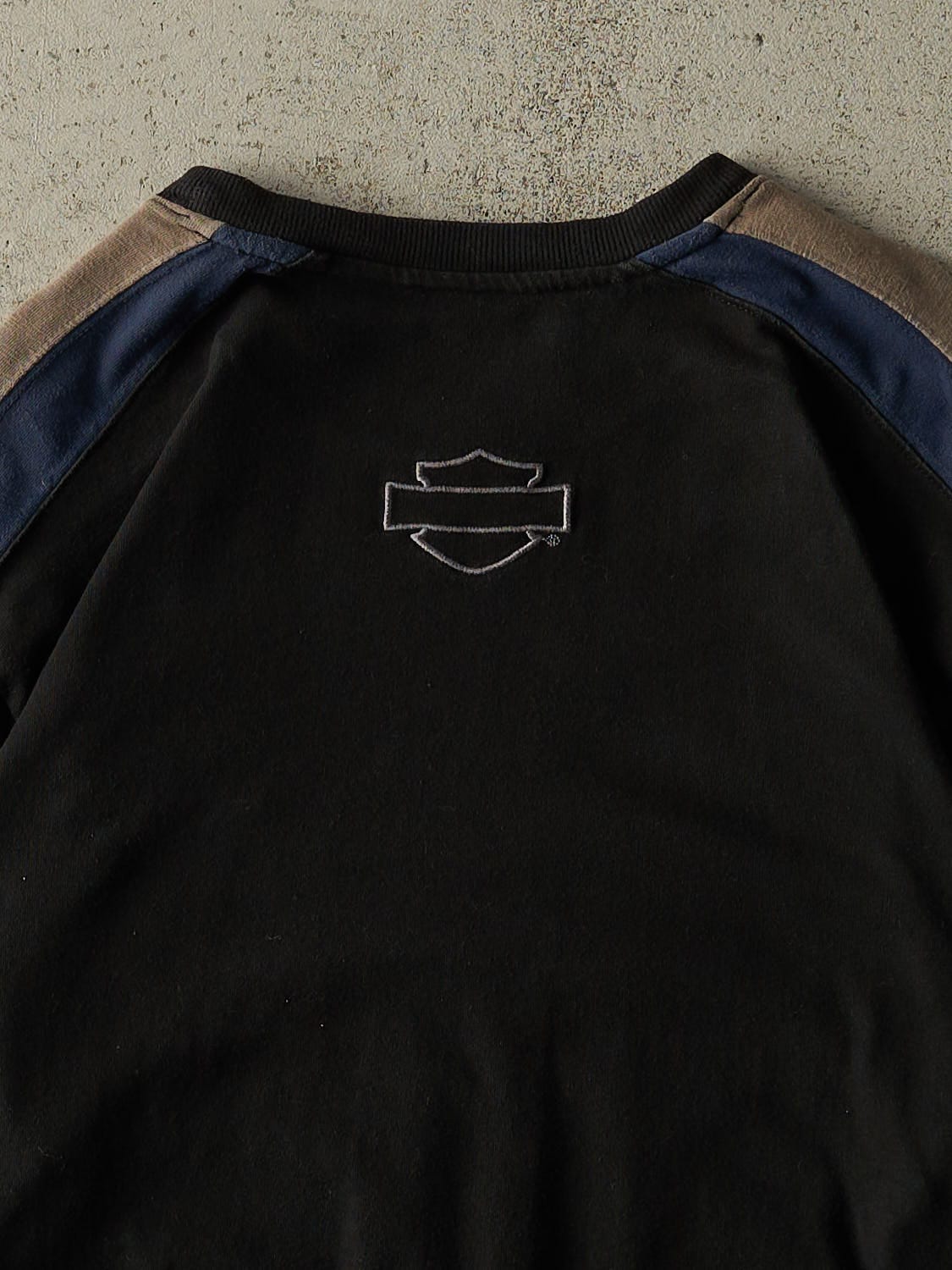 Vintage Y2K Black Harley Davidson Embroidered Long Sleeve (XL/XXL)