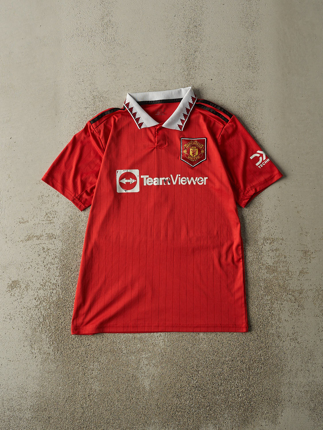 Vintage Y2K Red Manchester United Cristiano Ronoldo Jersey (M)