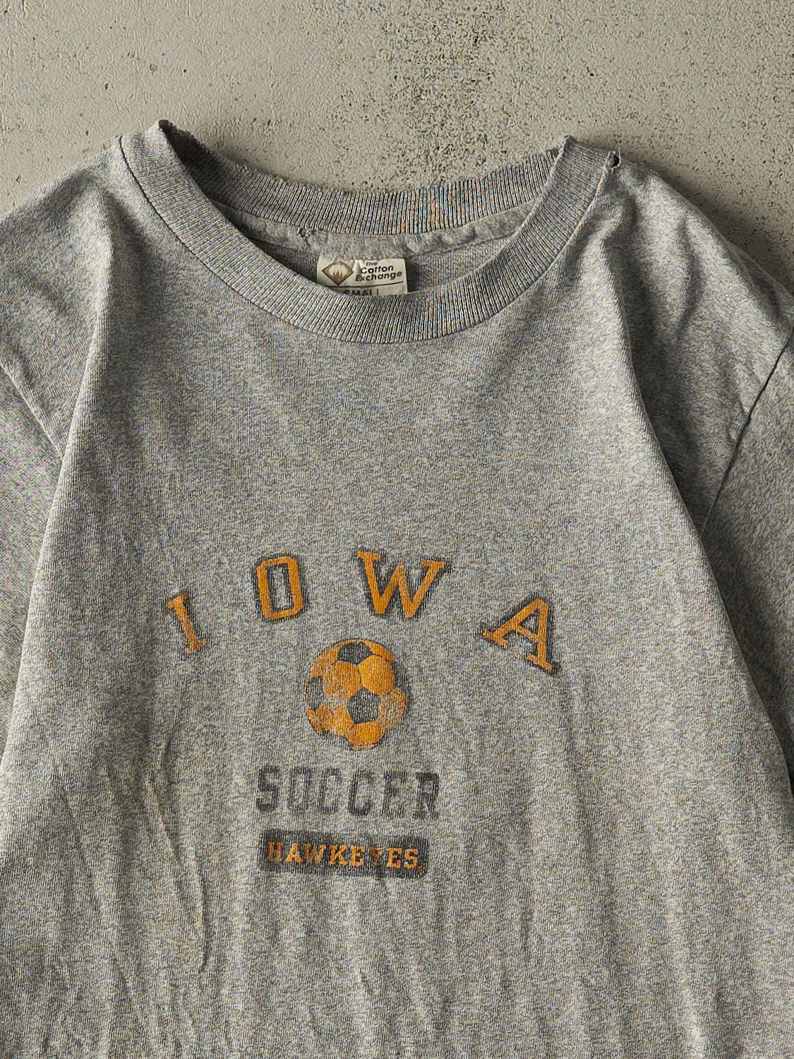 Vintage 90s Grey University of Iowa Hawkeyes Soccer Single Stitch Tee (XS)