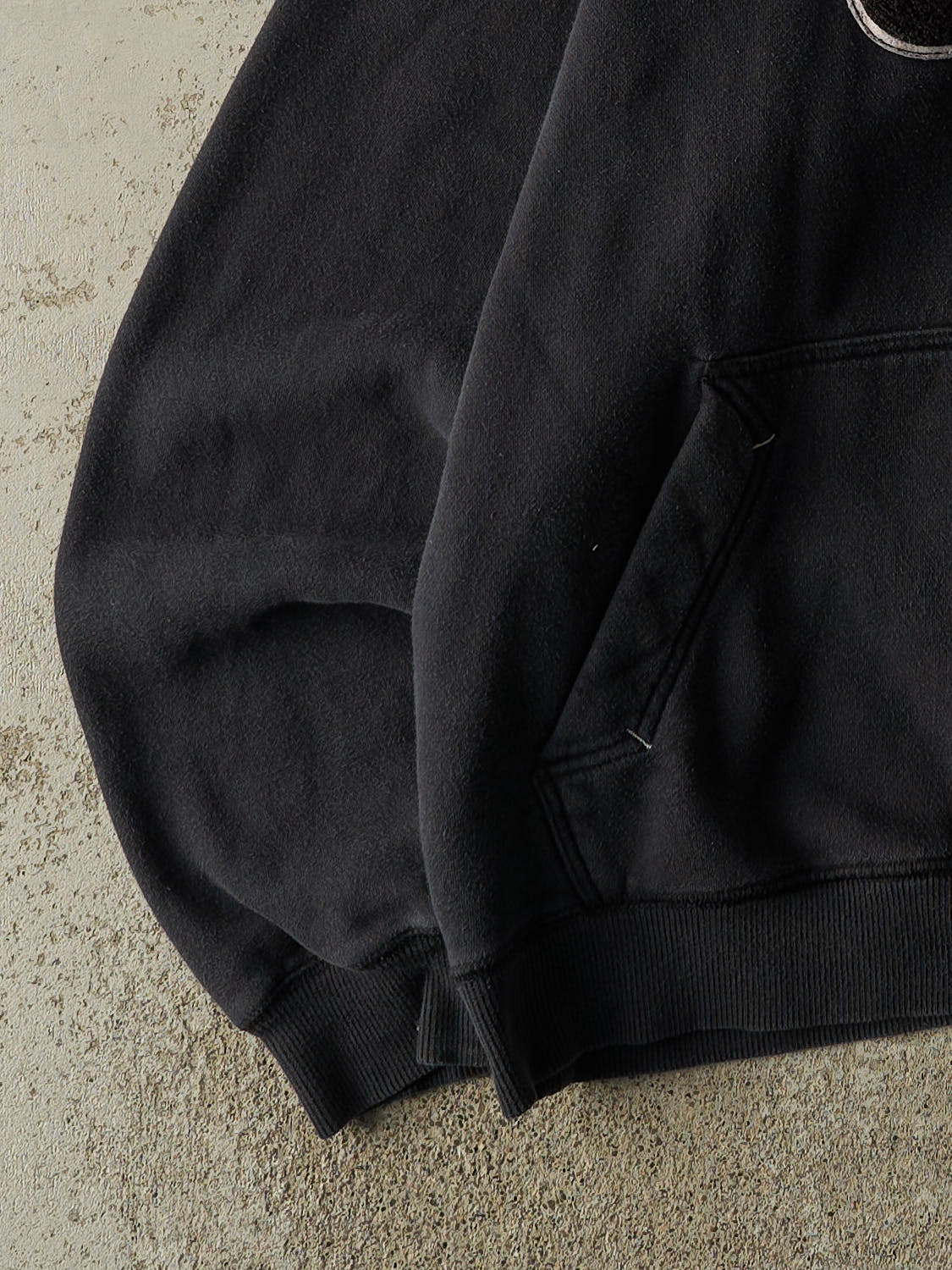 Vintage Y2K Black Nike Chenille Embroidered Hoodie (L/XL)