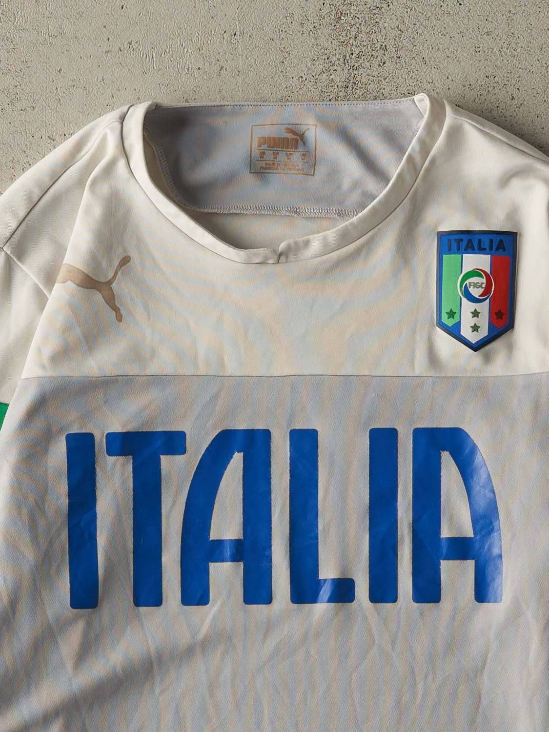 Vintage Y2K White Italia Soccer Jersey (M/L)