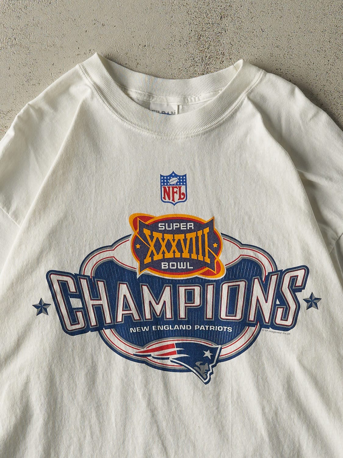 Vintage 07' White New England Patriots Super Bowl XXXVIII Champs Long Sleeve (L/XL)