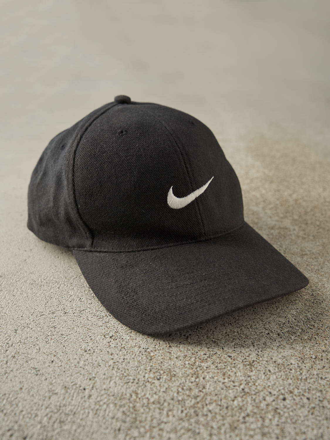 Vintage 90s Black Nike Embroidered Snapback (O/S)