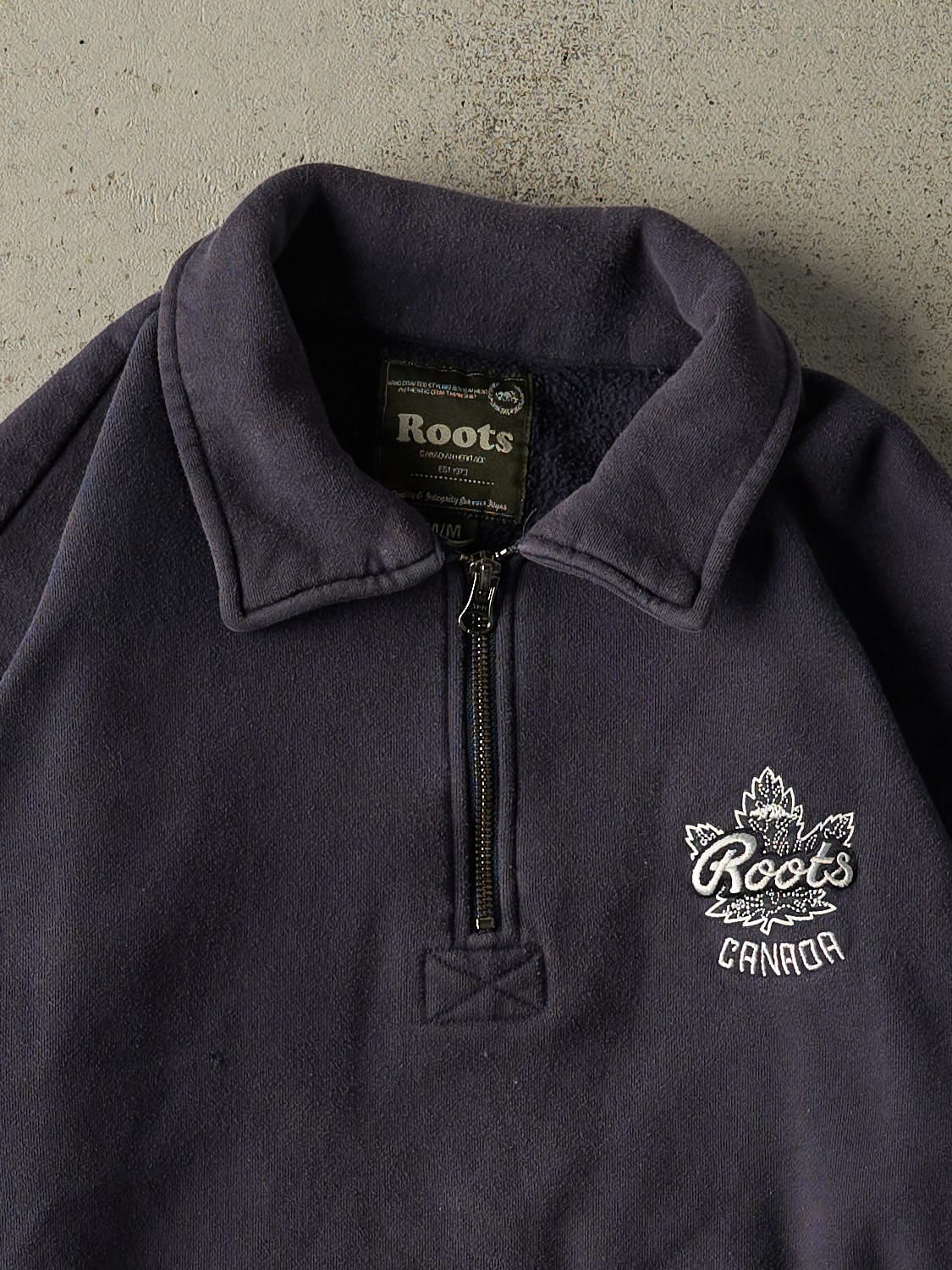 Vintage Y2K Navy Blue Roots Embroidered Quarter Zip Sweater (S/M)