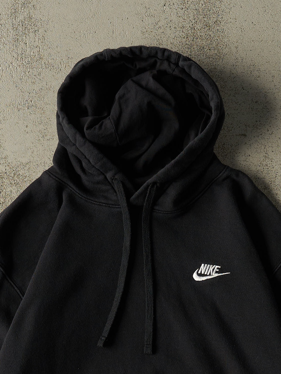 Vintage Y2K Black Nike Embroidered Hoodie (M/L)