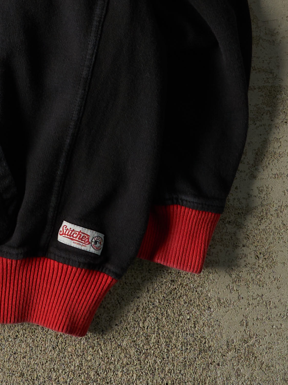 Vintage Y2K Black Philadelphia Phillies Zip Up Hoodie (XL)